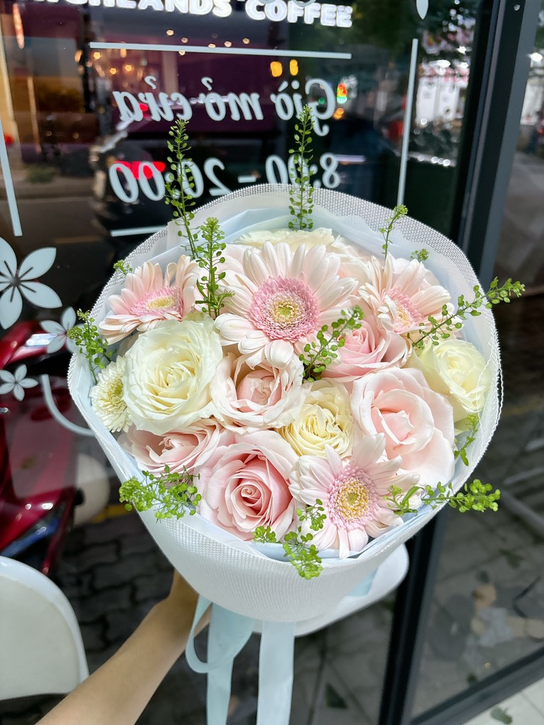 Bó hoa hồng mix đồng tiền/phăng