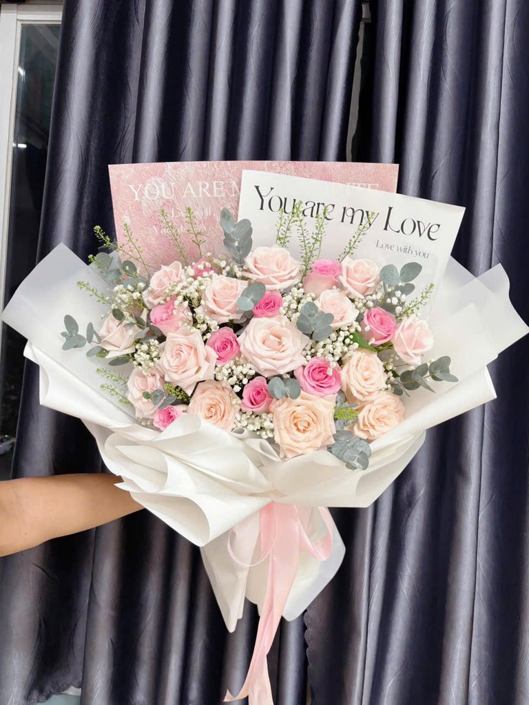 Bó Hoa Hồng kem mix hồng chùm lá bạc