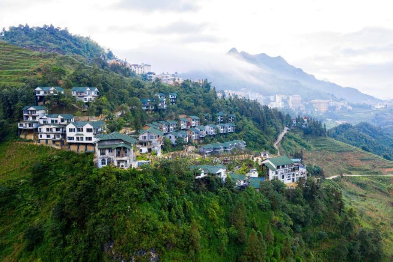Combo Sa Pa 2N1Đ: Sapa Cat Cat Hills Resort & Spa 4 sao + Xe giường nằm khứ hồi