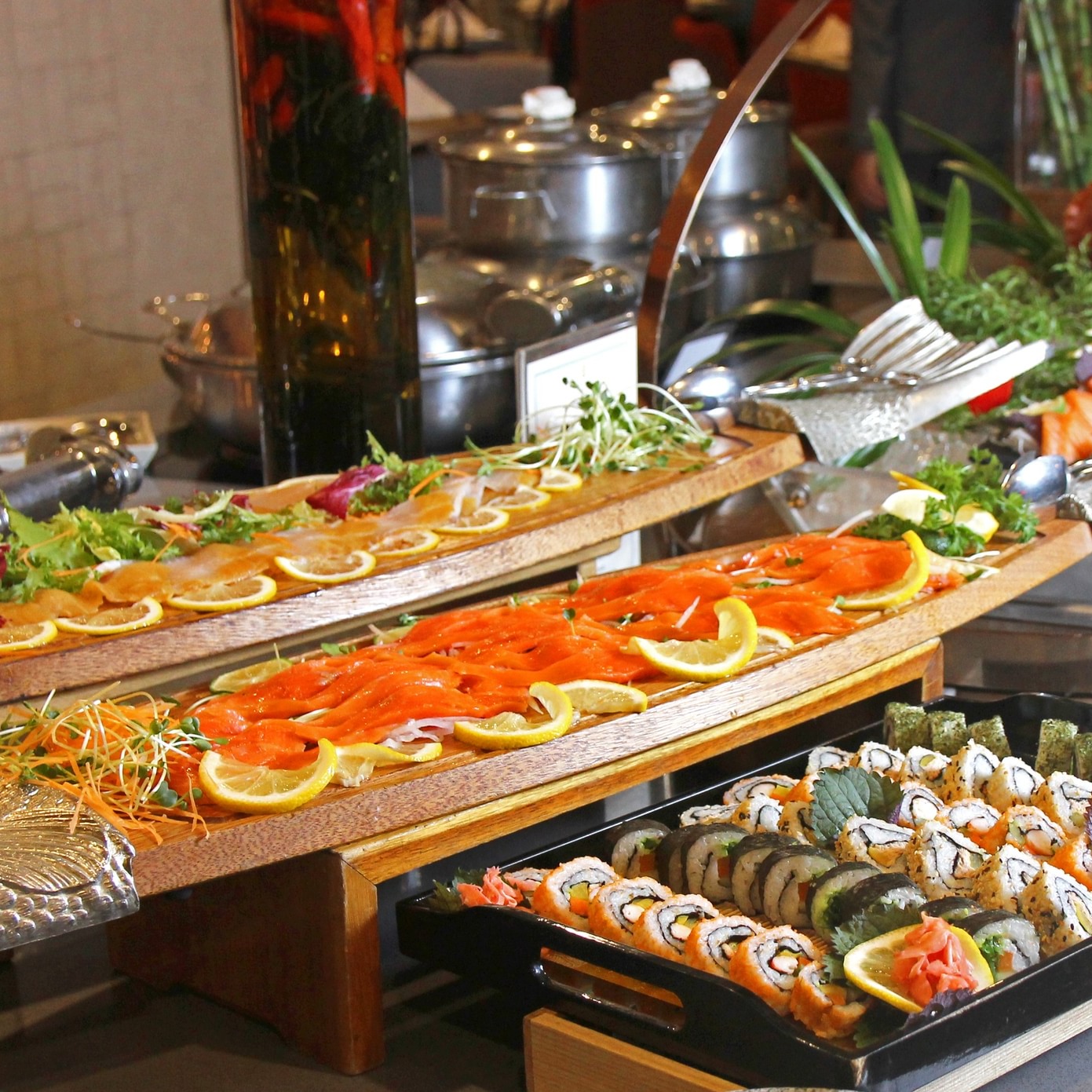 Buffet Trưa Tại Khách Sạn Pan Pacific Hanoi