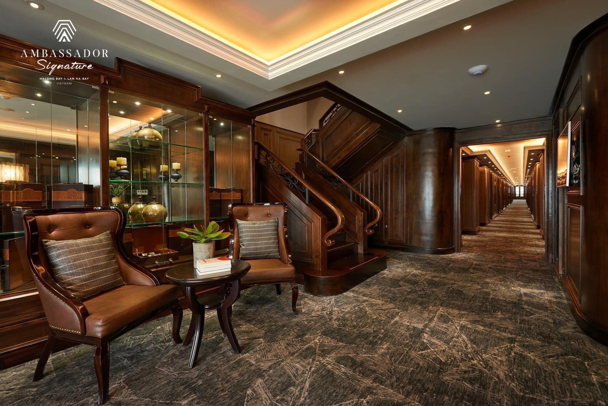 Combo 2 ngày 1 đêm: Khách sạn The Waston Premium Hạ Long + Tàu Ambassador Daily Cruise