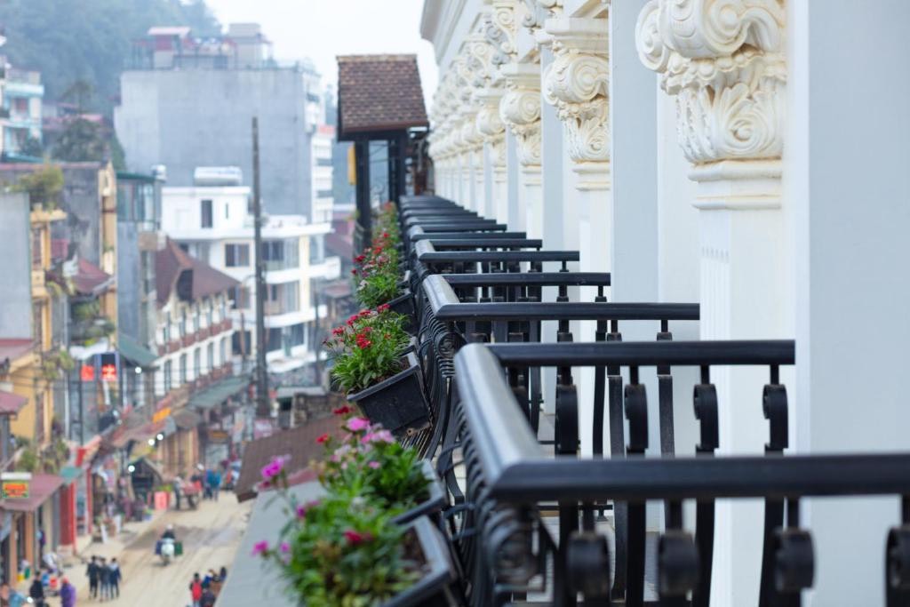 Combo Du Lịch SAPA 2N1Đ : BB Hotel Sapa 4 Sao + Xe Giường Nằm Khứ Hồi