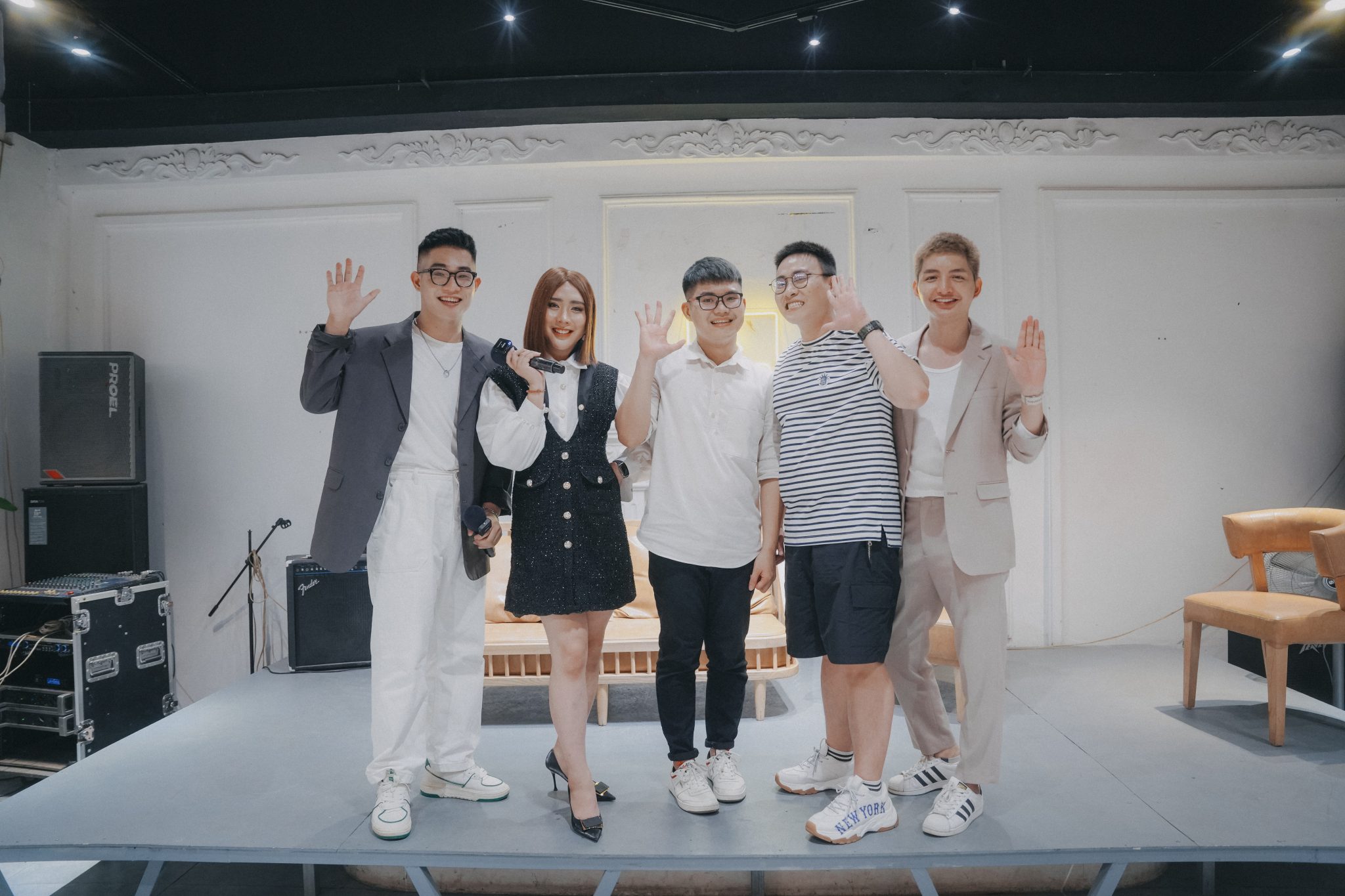 THE X ROOM – CĂN PHÒNG TÂM SỰ: MỐI QUAN HỆ “ĐÓNG – MỞ”