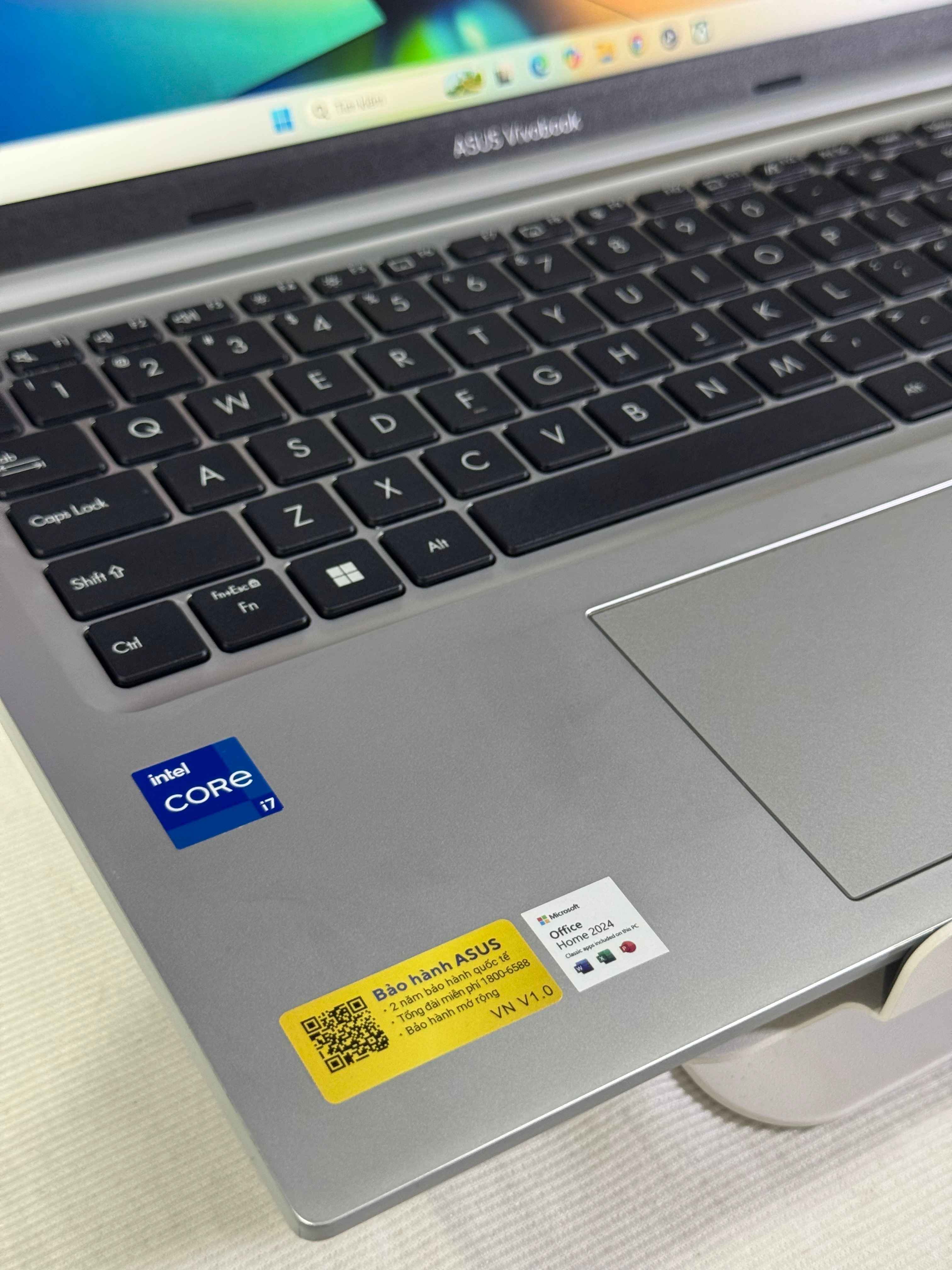 ASUS VIVOBOOK 15 2023 (Intel Core i7-13620H, 16Gb, 512Gb) - USED 99%