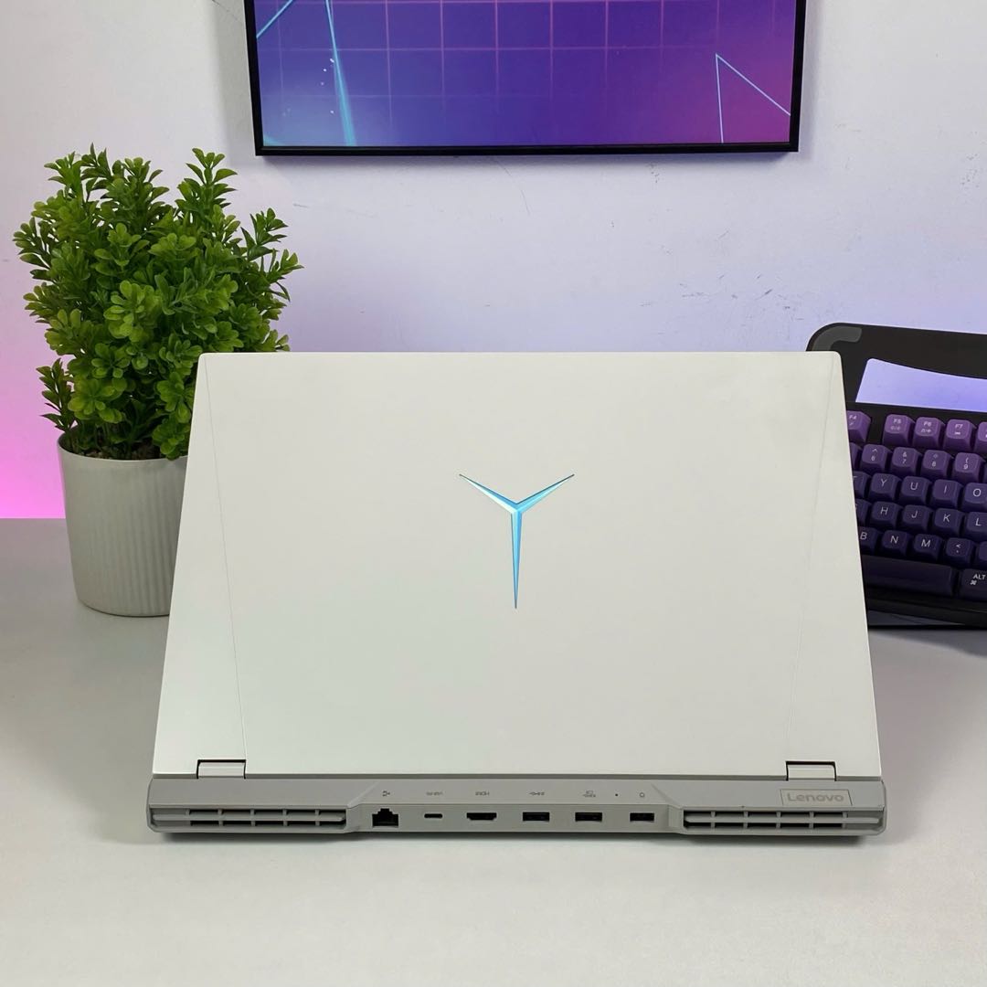 LENOVO LEGION 5 PRO 2022 WHITE (Core i7-12700H, RTX 3060 6Gb) - USED 99%