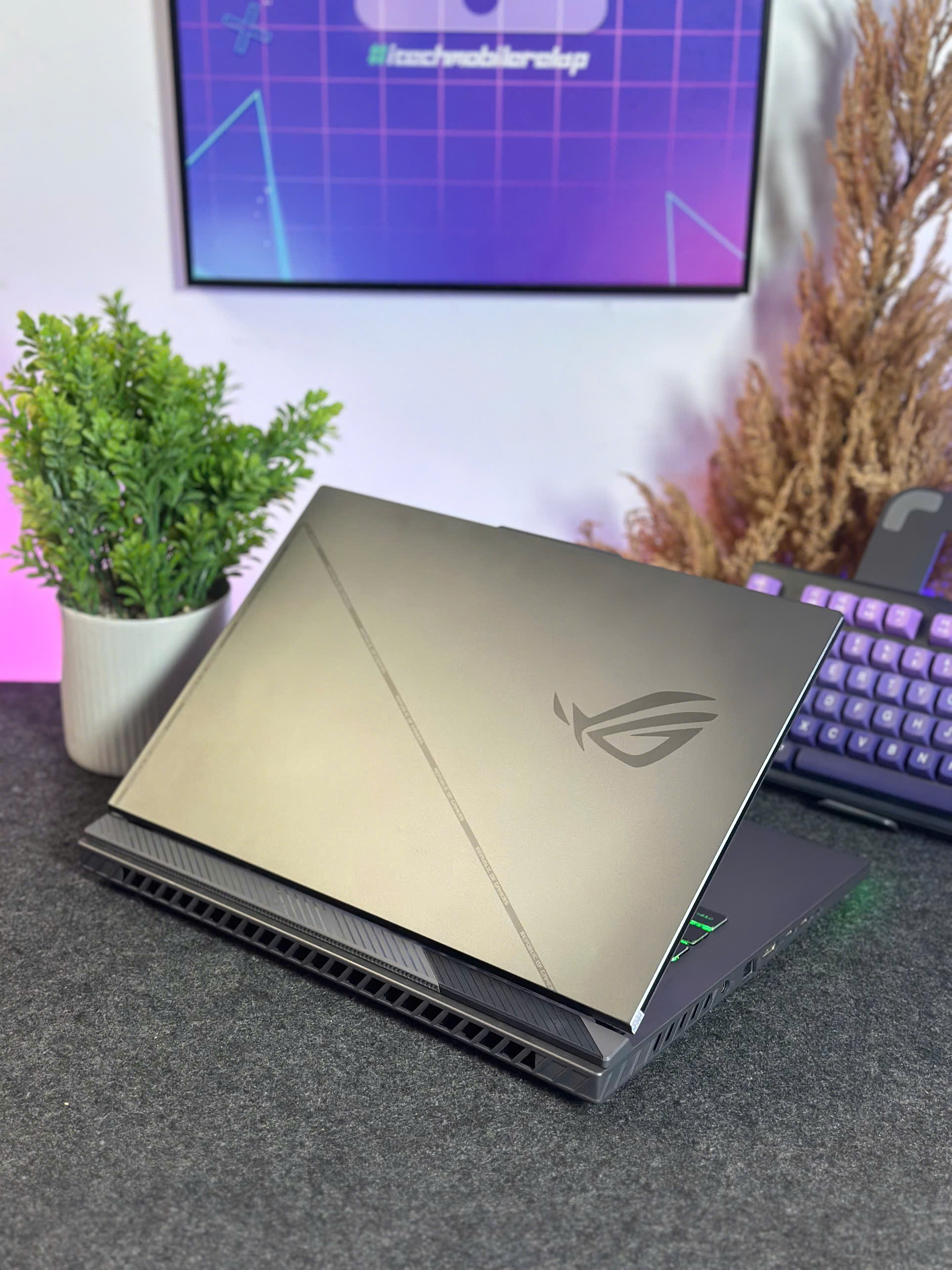ASUS ROG STRIX G16 2023 (Core i7-13650HX, RTX 4060 8Gb) - USED 99%