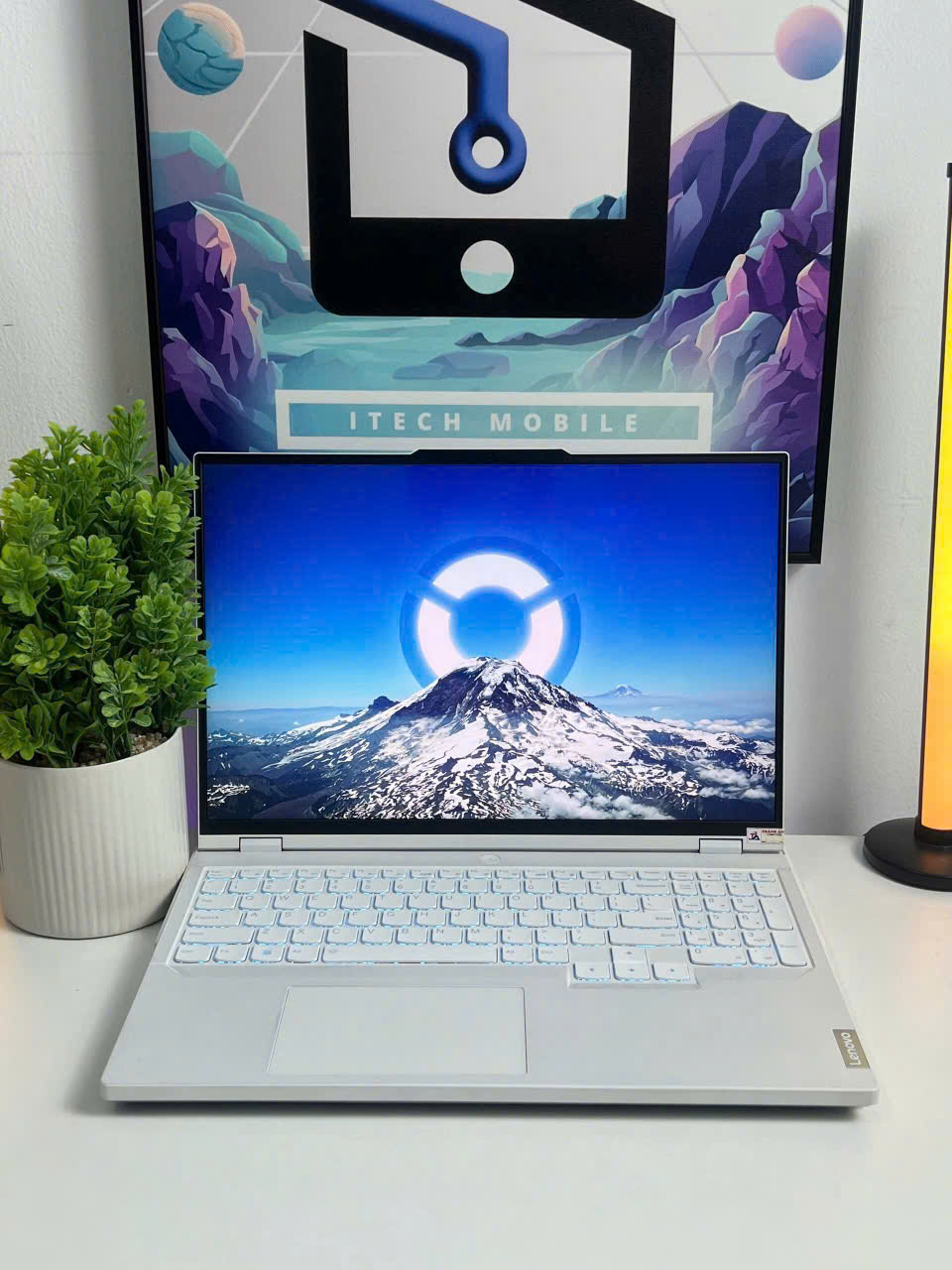 LENOVO LEGION PRO 5 2023 WHITE (Ryzen 9-7945HX, RTX 4060 8Gb) - USED 99%