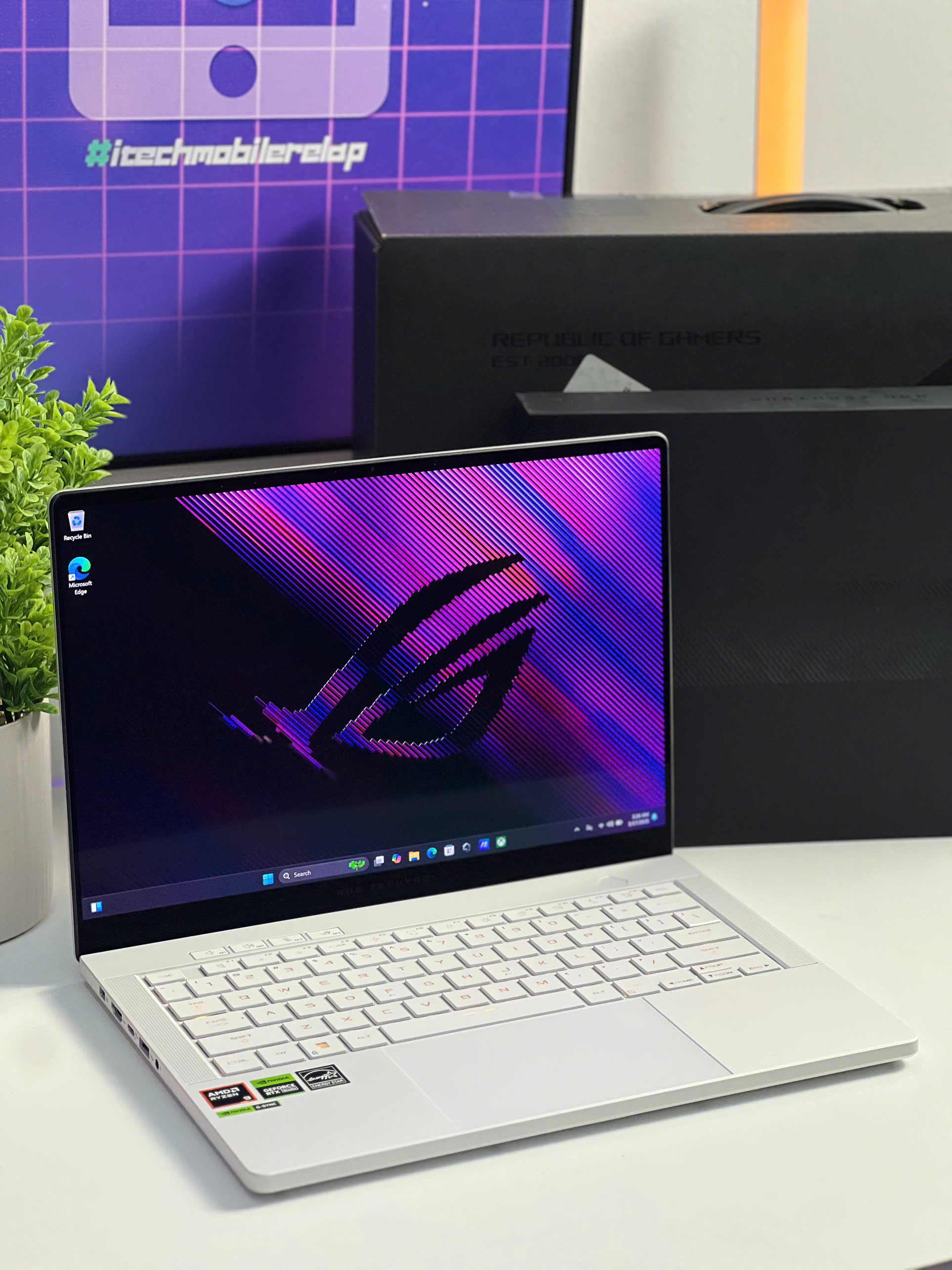 ASUS ROG ZEPHYRUS G14 2024 (Ryzen 9-8945HS, RTX 4060 8Gb) - USED 98%