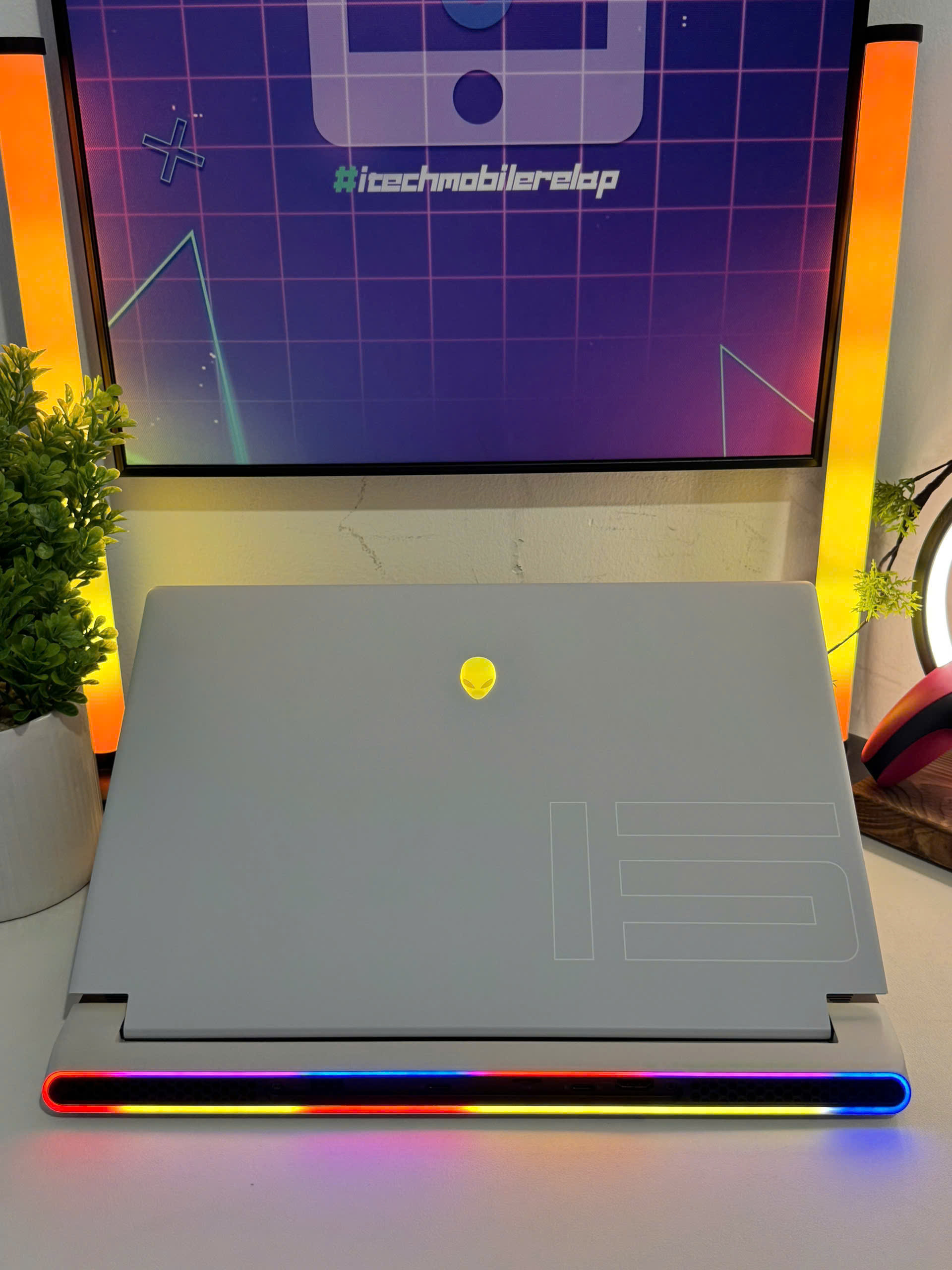 DELL ALIENWARE X15 R2 (Core i7-12700H, RTX 3070Ti 8Gb) - USED 99%