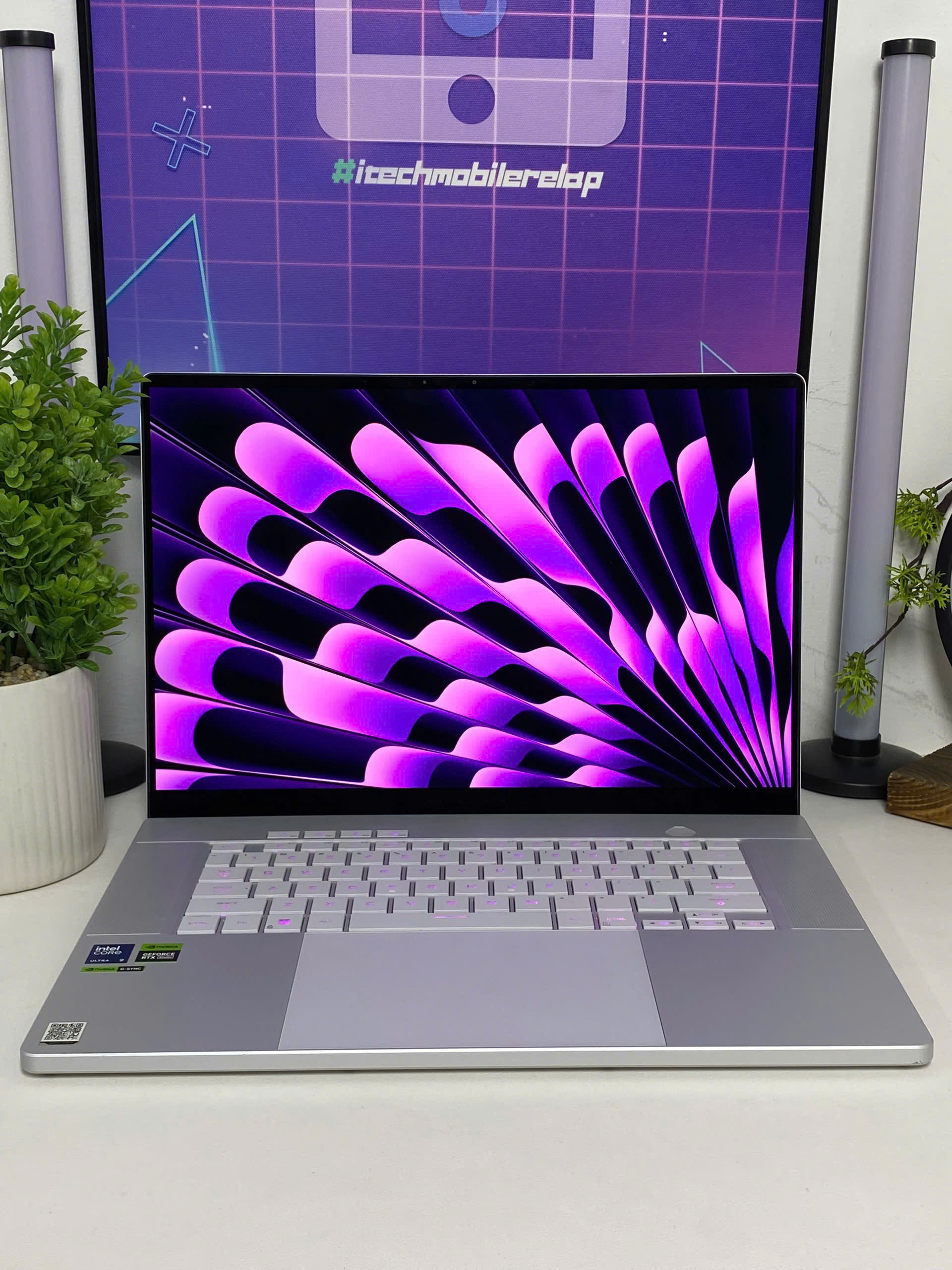 ASUS ROG ZEPHYRUS G16 2024 (Core Ultra 9-185H, RTX 4060 8Gb) - USED 99%