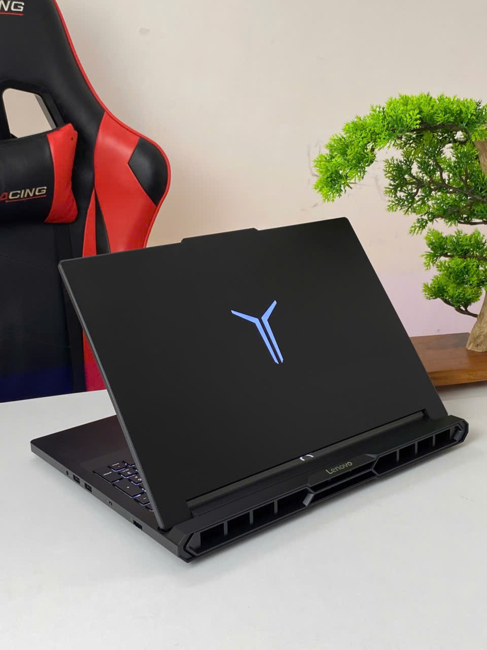 LENOVO LEGION 5 Pro R9000P 2025 (Ryzen 9-8945HX, RTX 5060 8Gb) - USED 99%
