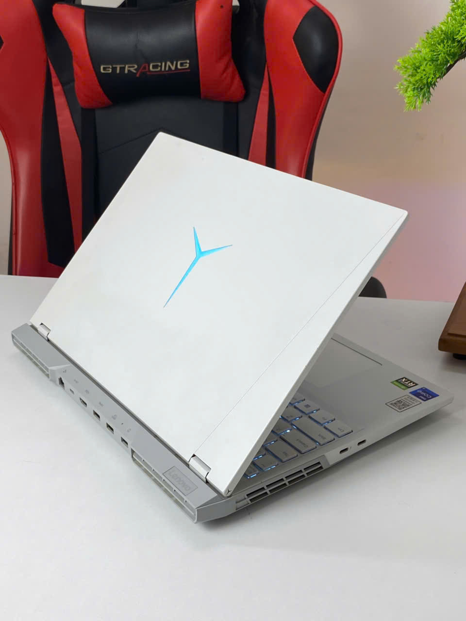 LENOVO LEGION 5 PRO 2022 WHITE (Core i7-12700H, RTX 3060 6Gb) - USED 99%