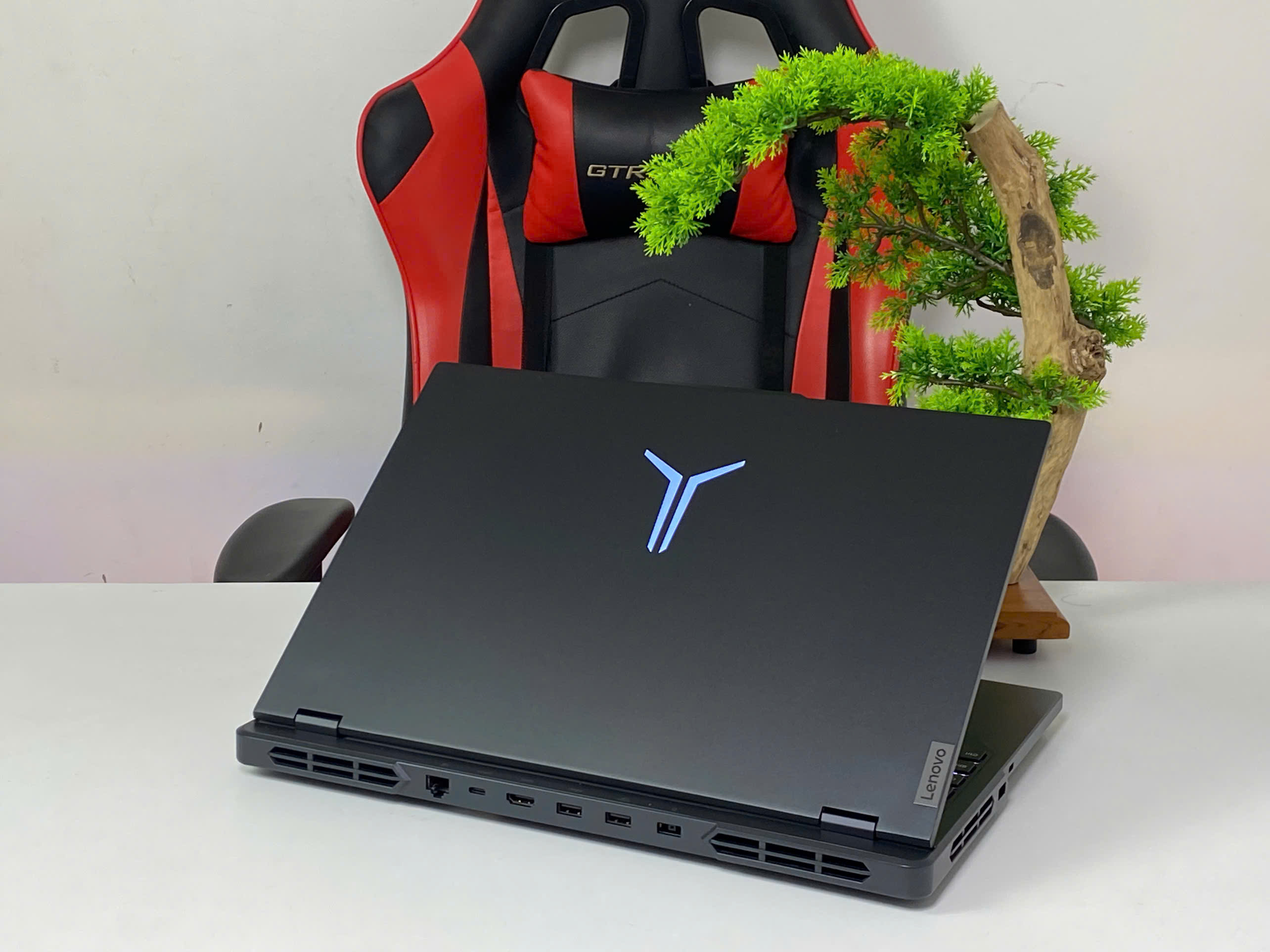 LENOVO LEGION PRO 5 2023 (Ryzen 9-7945HX, RTX 4060 8Gb) - USED 99%