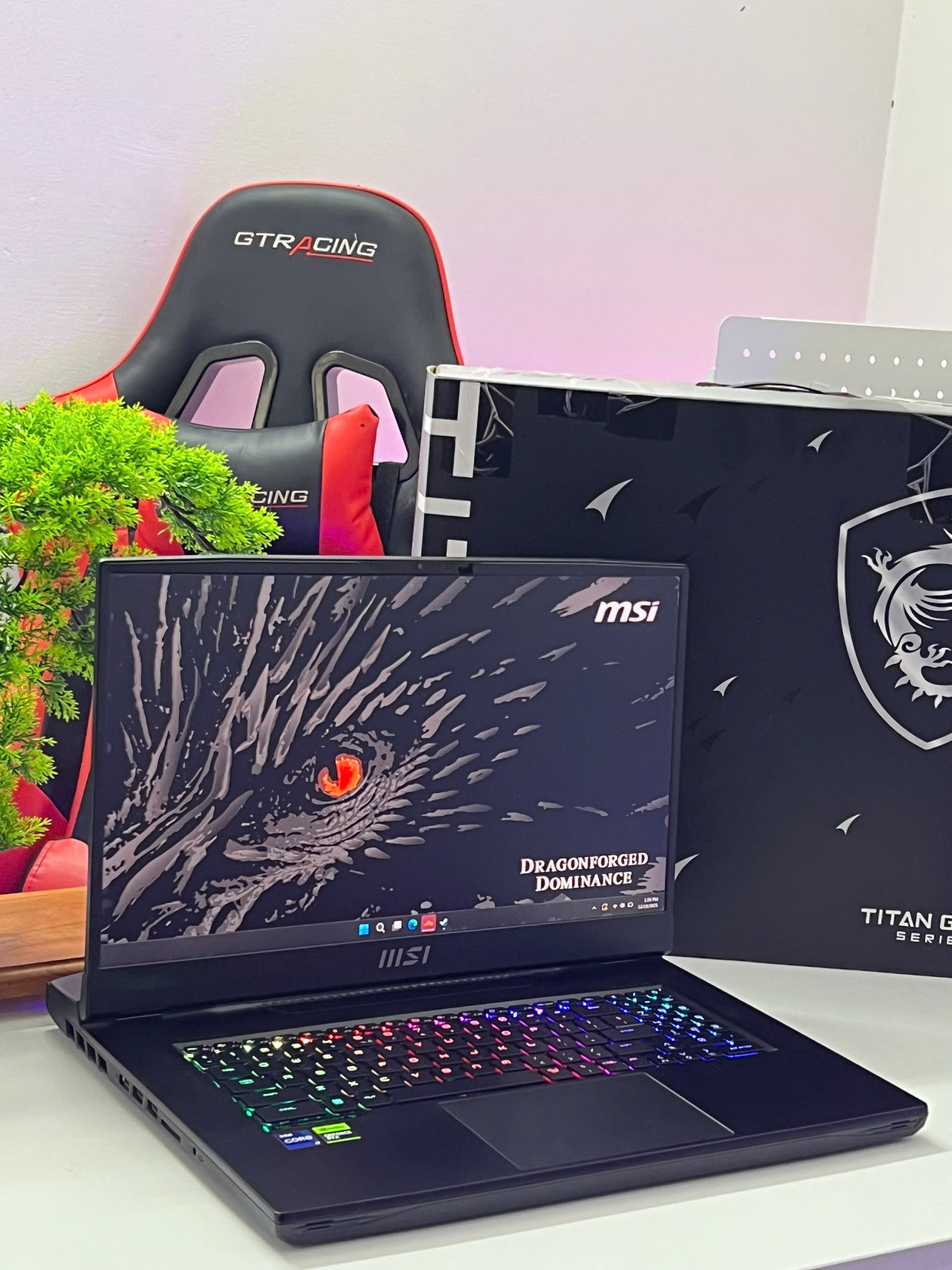 MSI TITAN GT77HX (Core i9-13980HX, RTX 4090 16Gb) - USED 99%