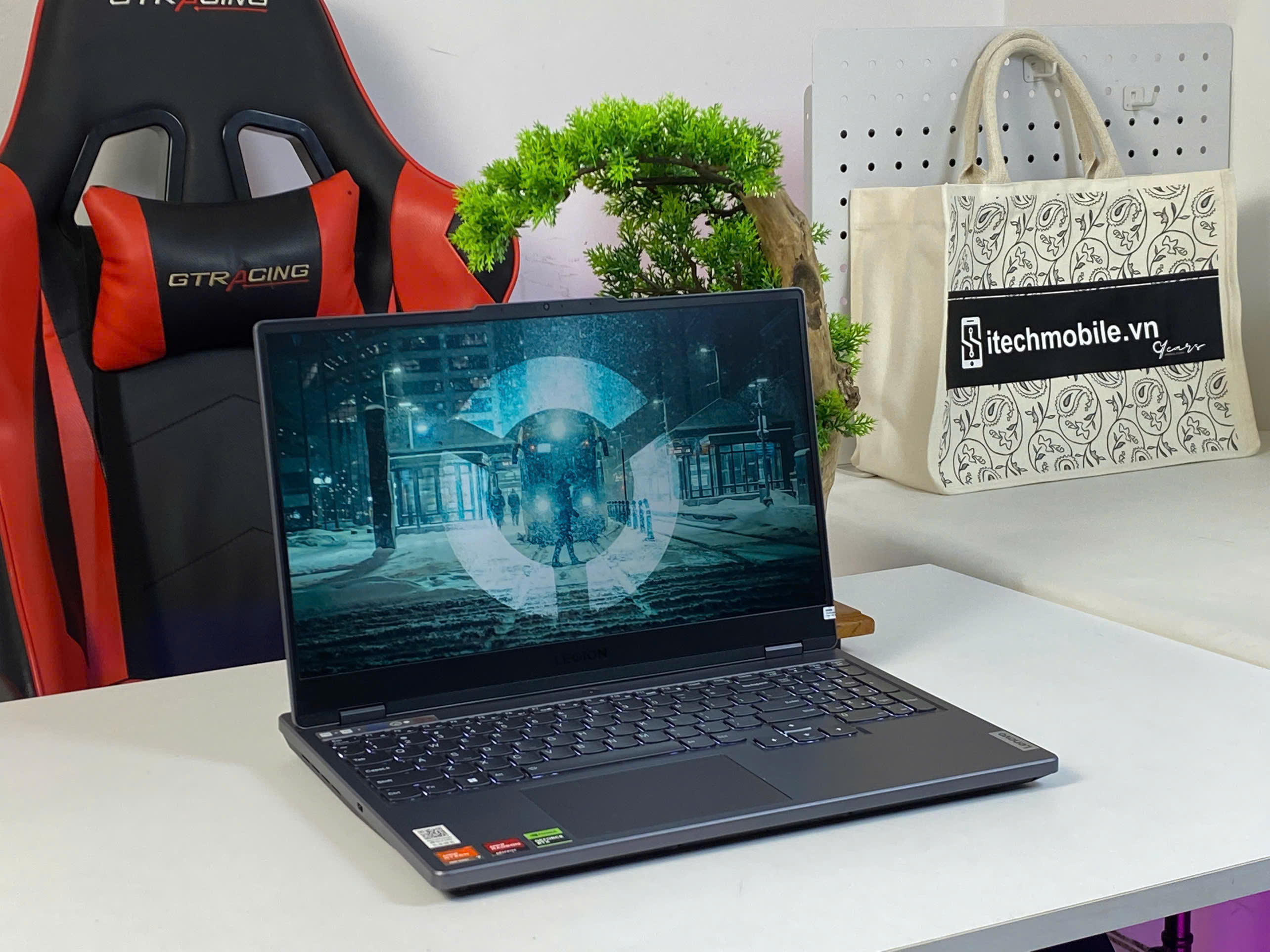 LENOVO LEGION 5 2023 (Ryzen 7-7840H, RTX 4060 8Gb) - USED 99%