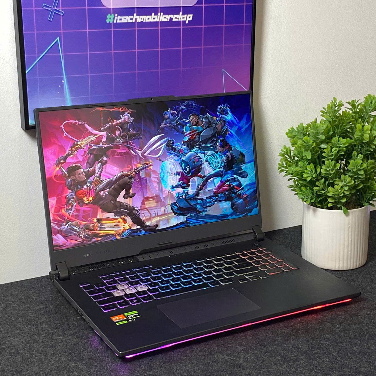 ASUS ROG STRIX G17 2023 (Ryzen 9-7845HX, RTX 4060 8Gb) - USED 99%
