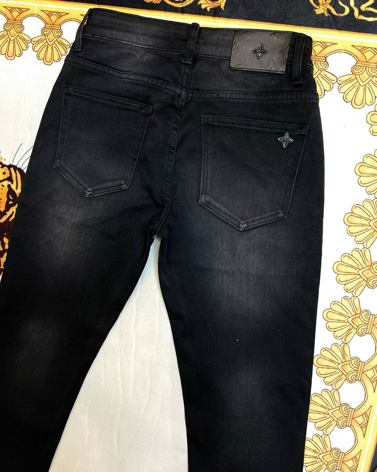 Bò côn Quảng châu cao cấp LV-7570
