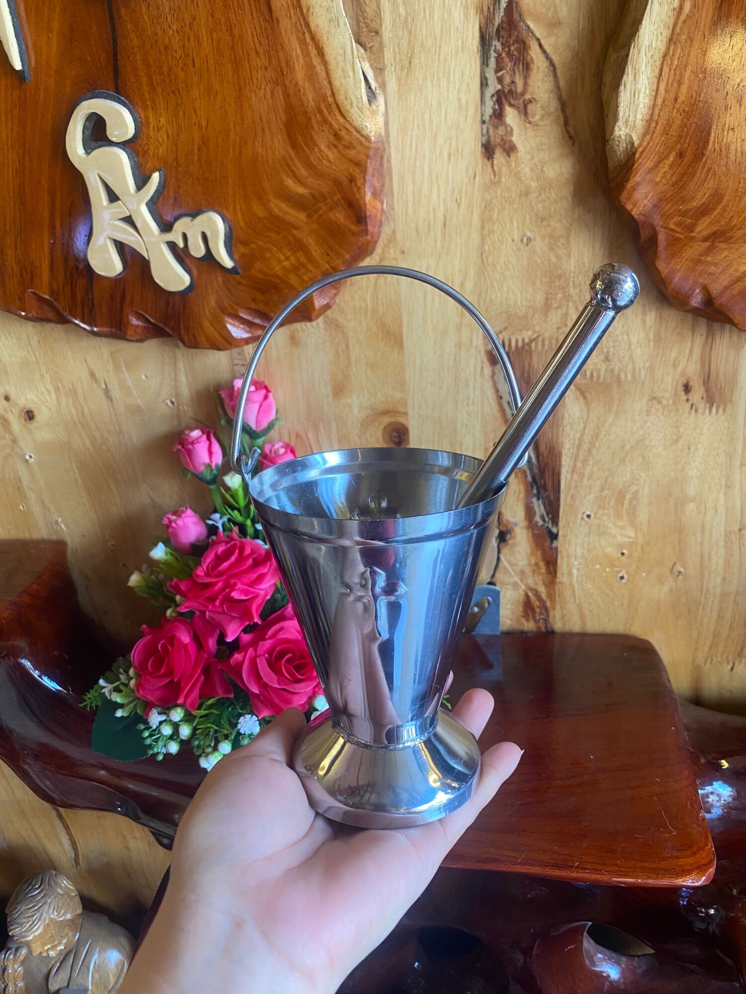 TÁCH RẨY NƯỚC THÁNH