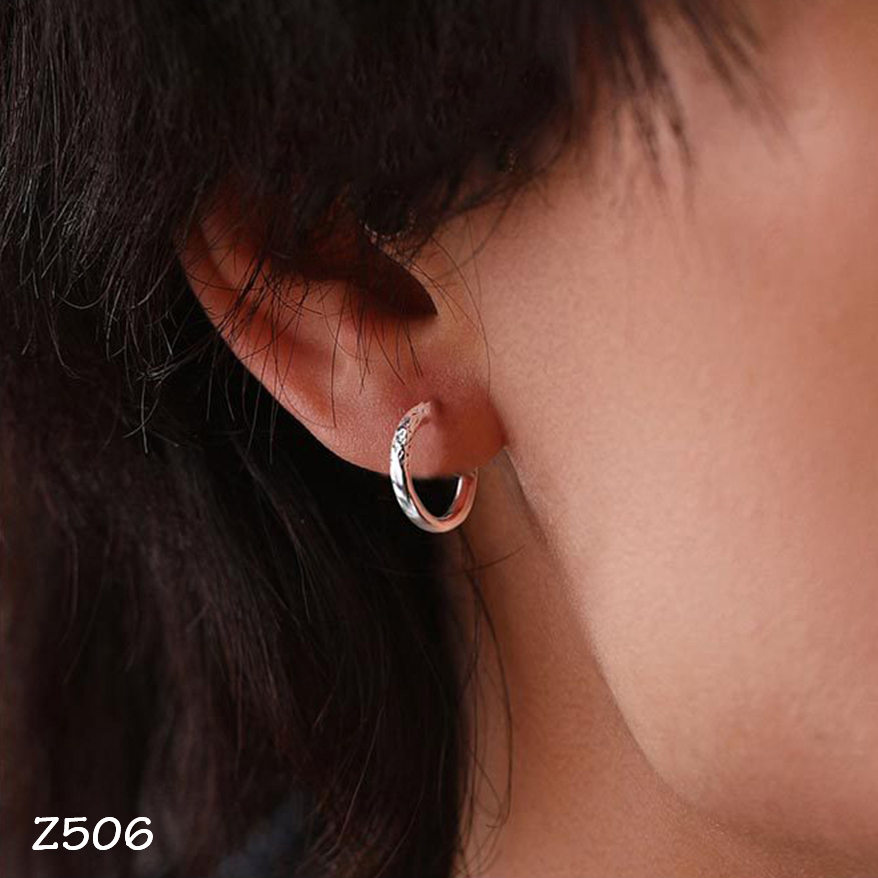 Khuyên tai Nam Gậy như ý Z506 2 màu Đen Bạc 24Z Store (1 chiếc)