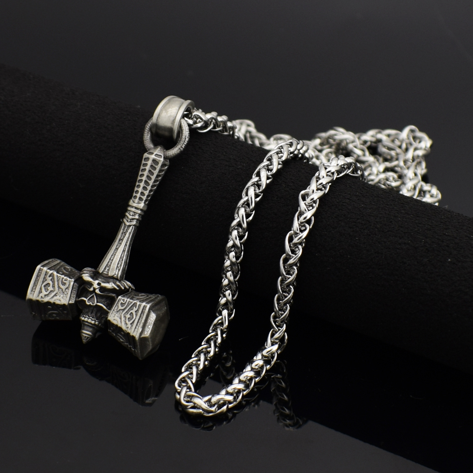 Mặt dây chuyền Búa Viking Titan  P19370