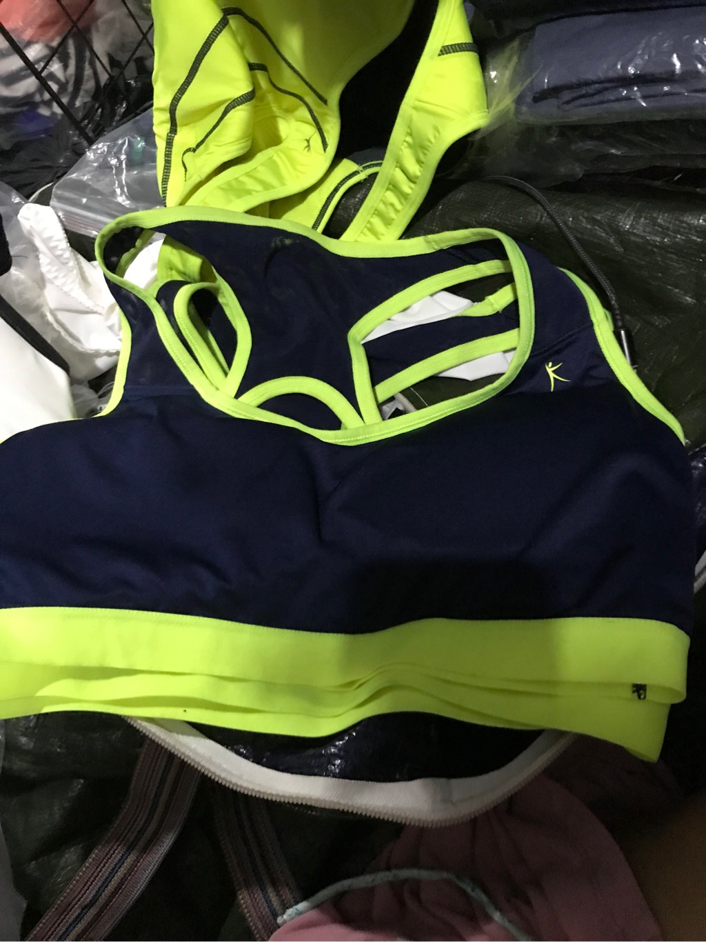 Bra gym Danskin, hàng xuất xịn
