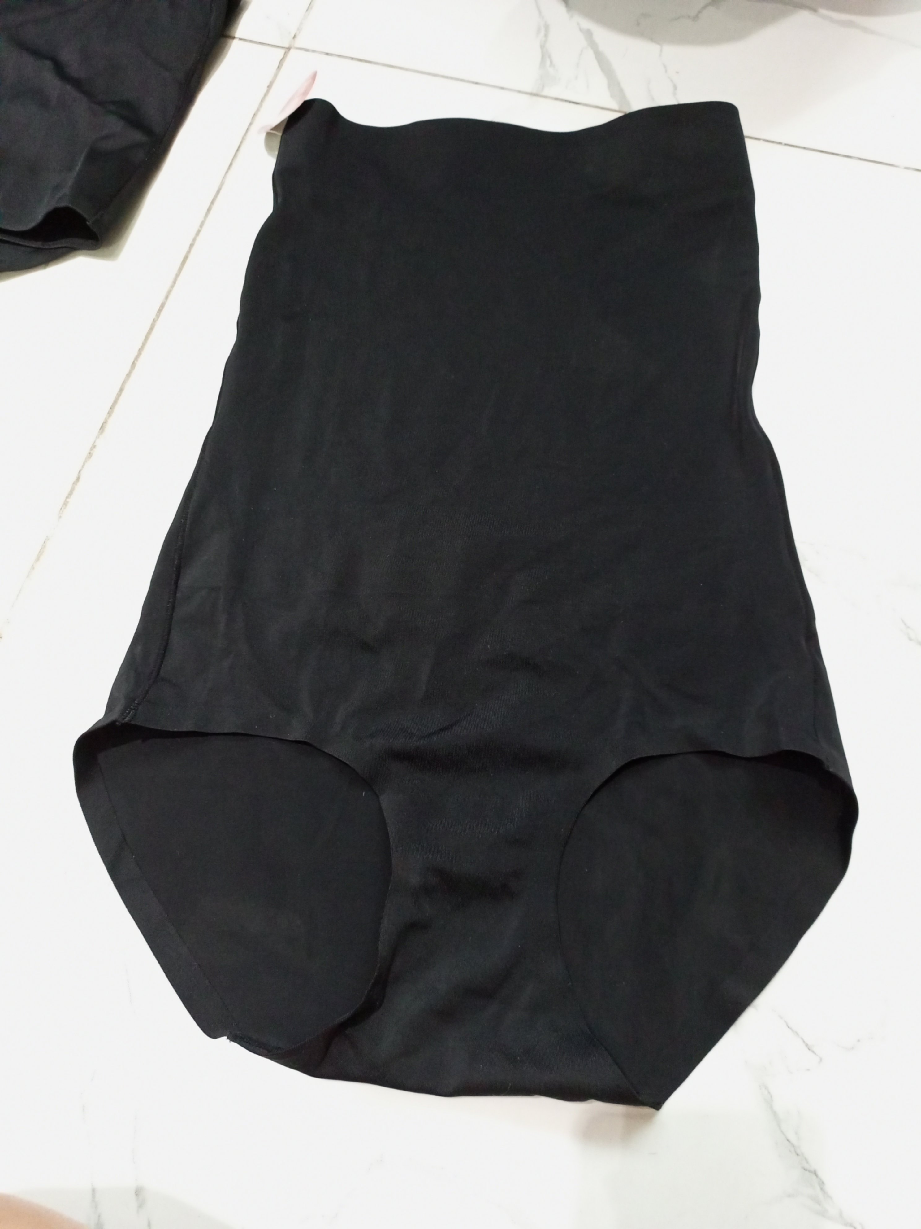 Quần gen lưng cao không viền Skiny