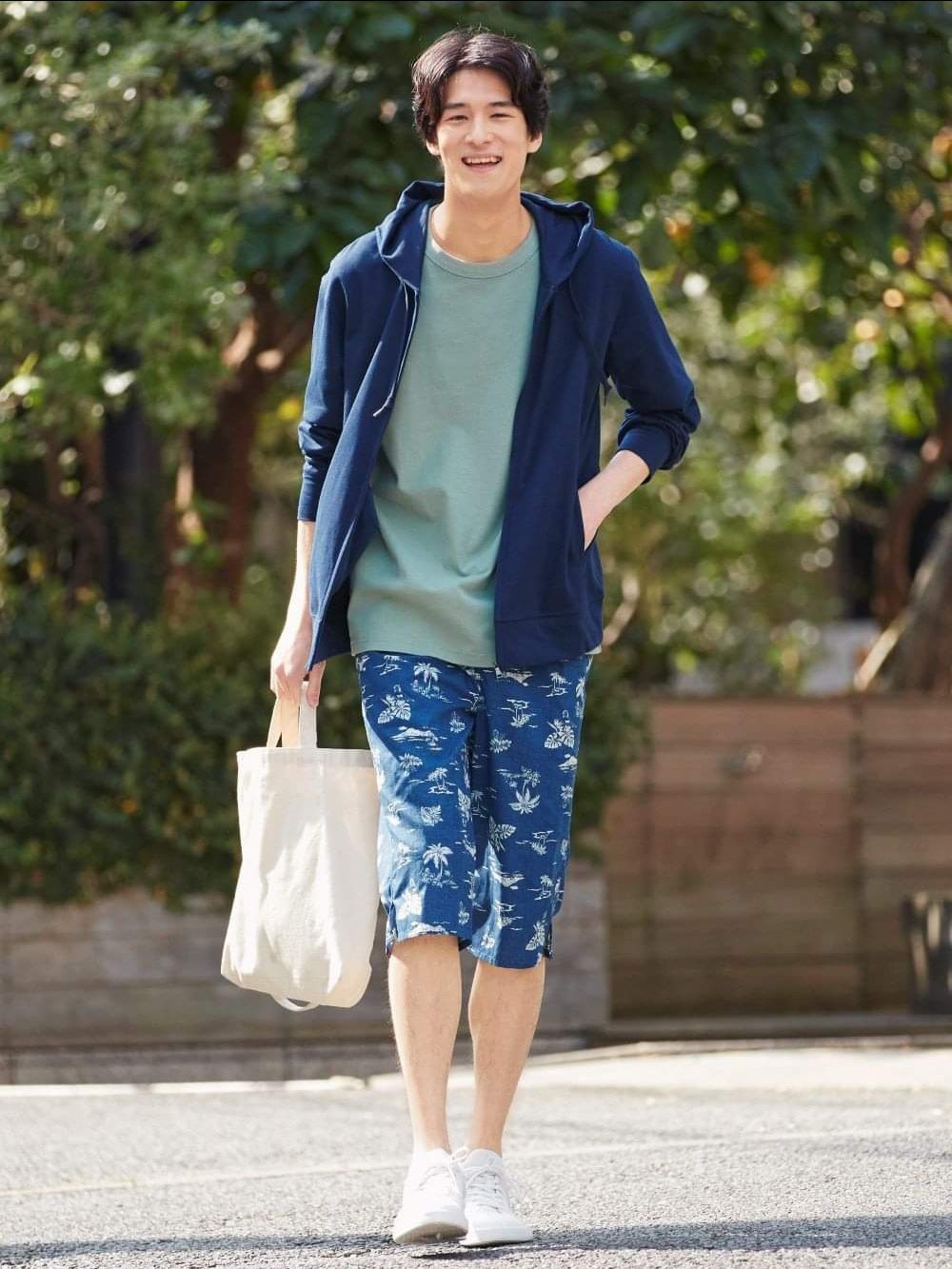 Áo khoác chống nắng Uniqlo