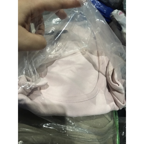Đầm ba lỗ F21