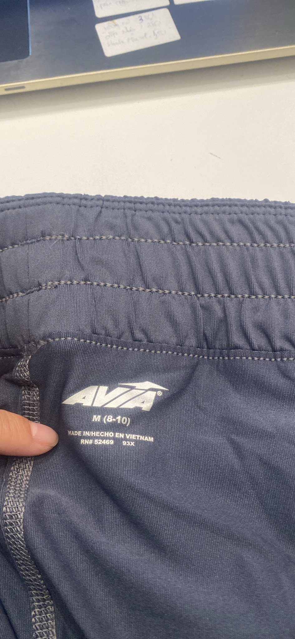Short Avia