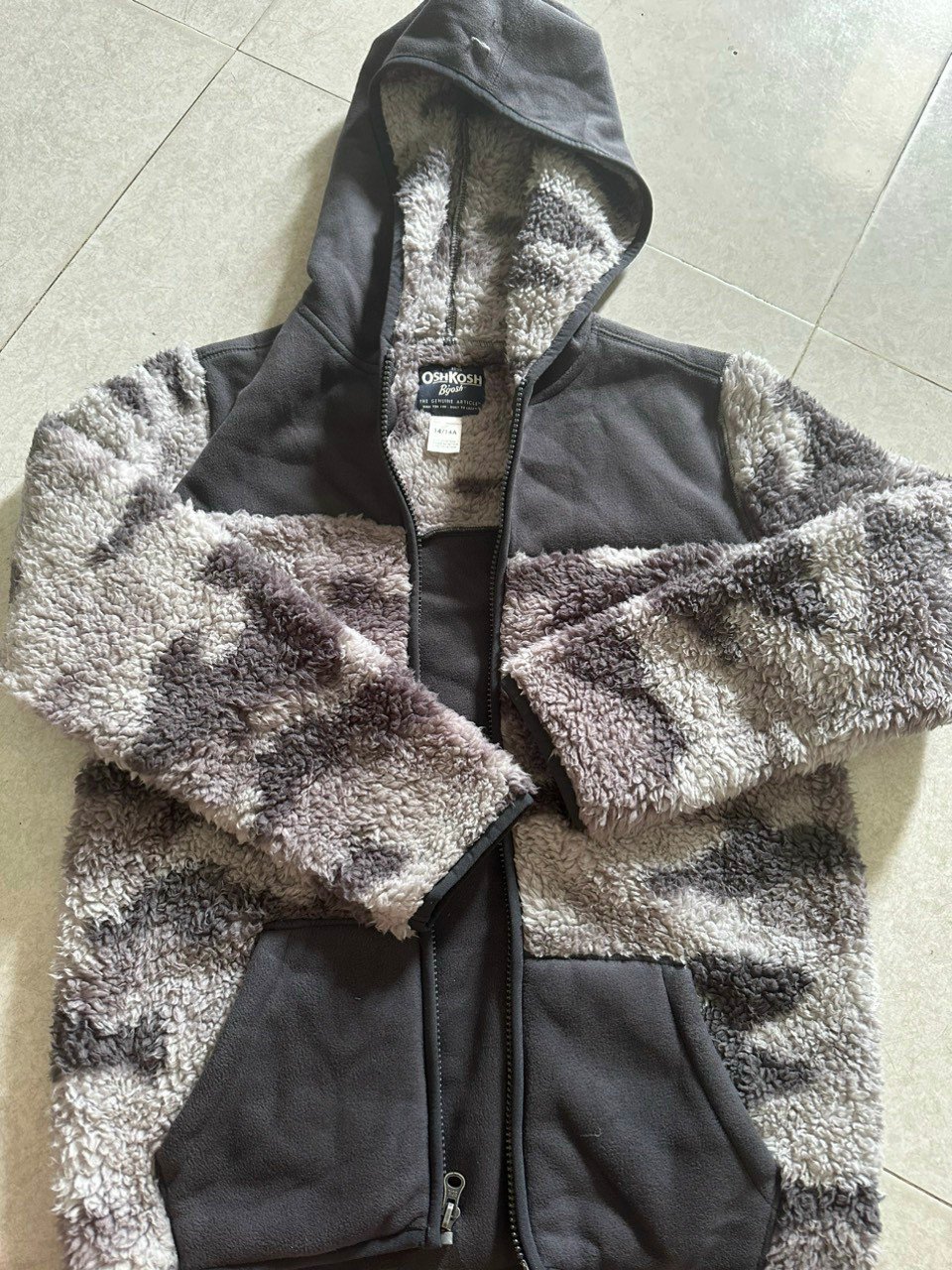 Áo lông cừu OshKosh 02
