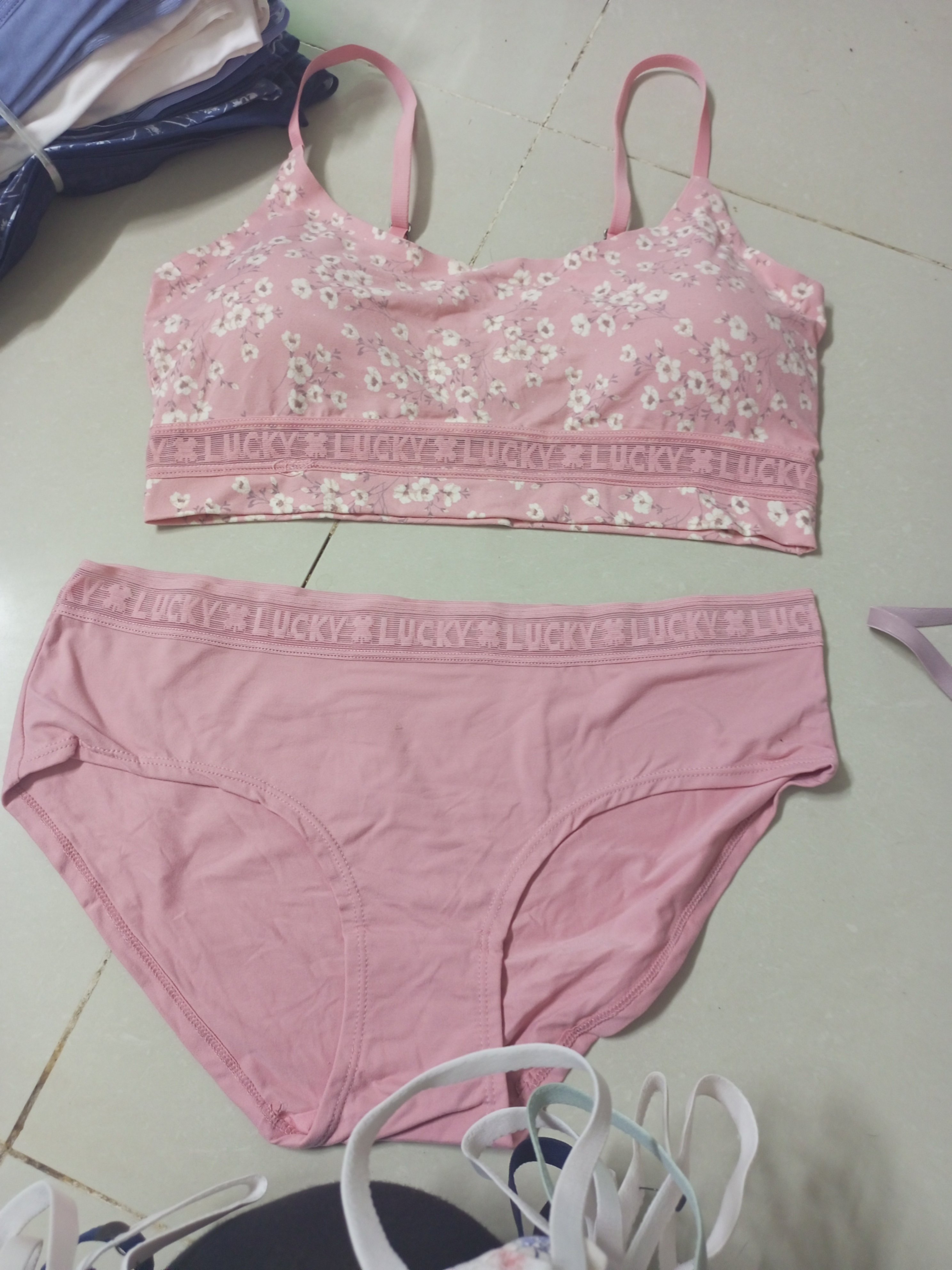 set bộ Lucky bra, hàng xuất xịn