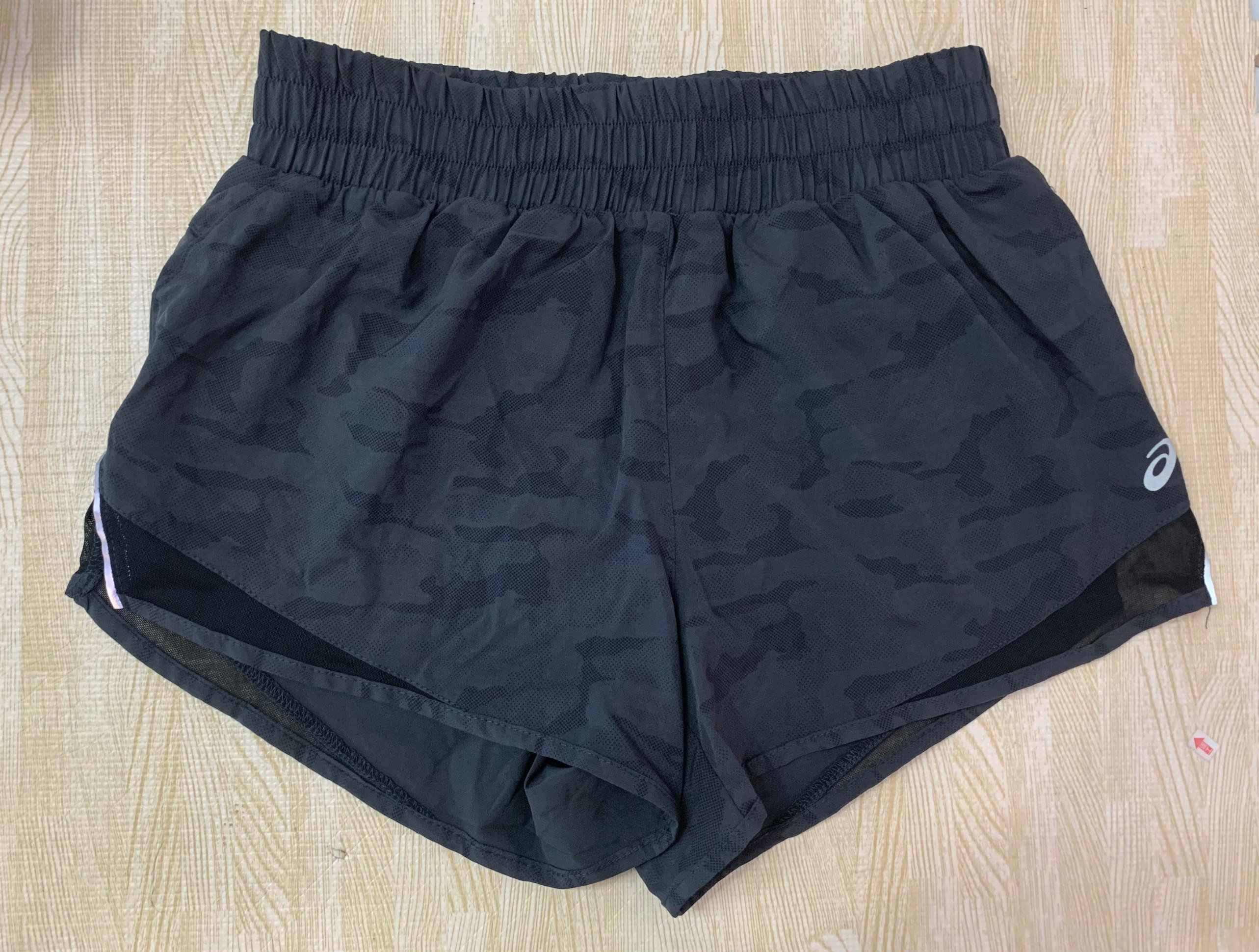Quần short nữ Asicsss, hàng xuất xịn
