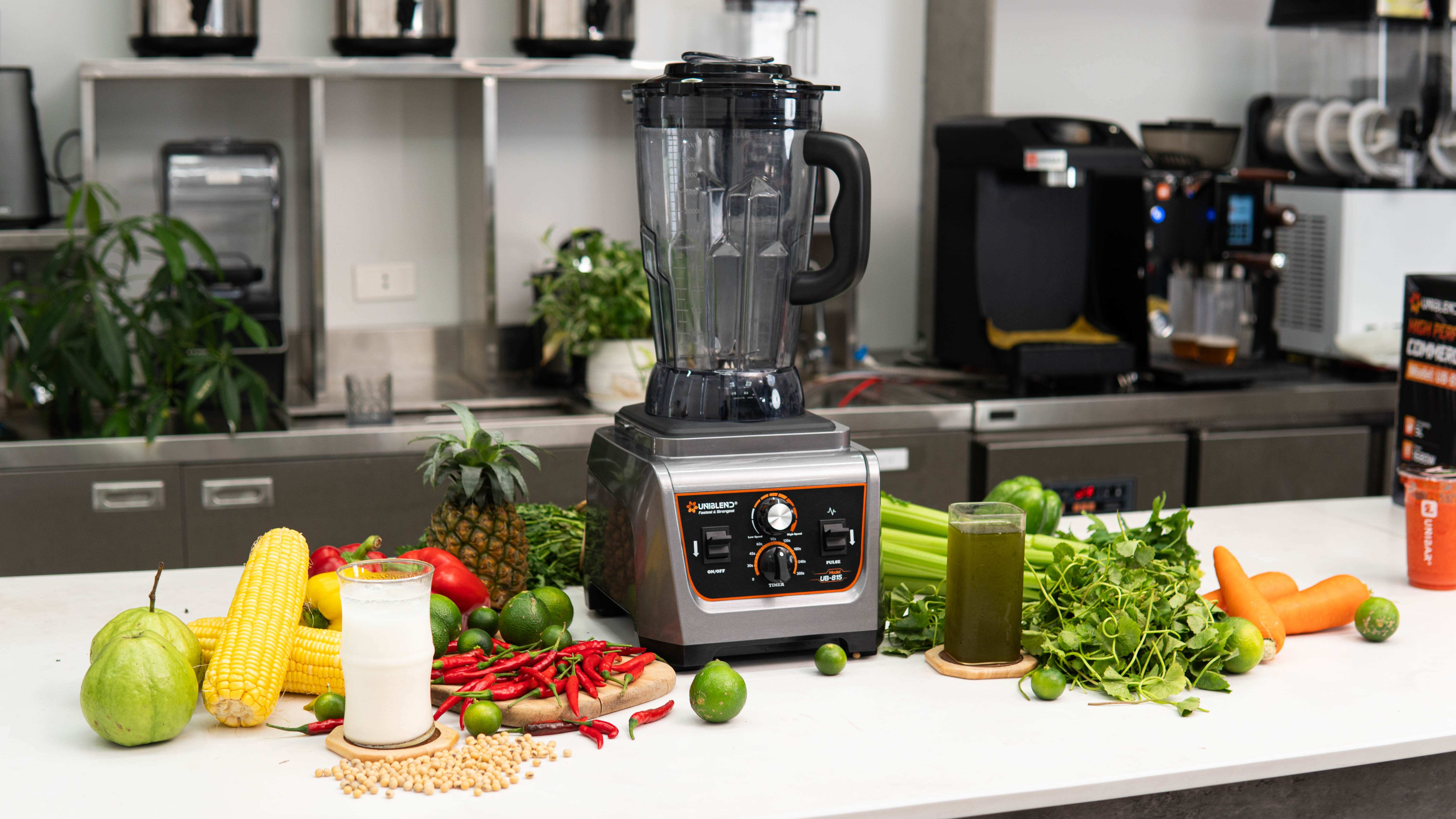 Máy xay công nghiệp Uniblend UB-815 cối 5 Lít, xay cực khỏe