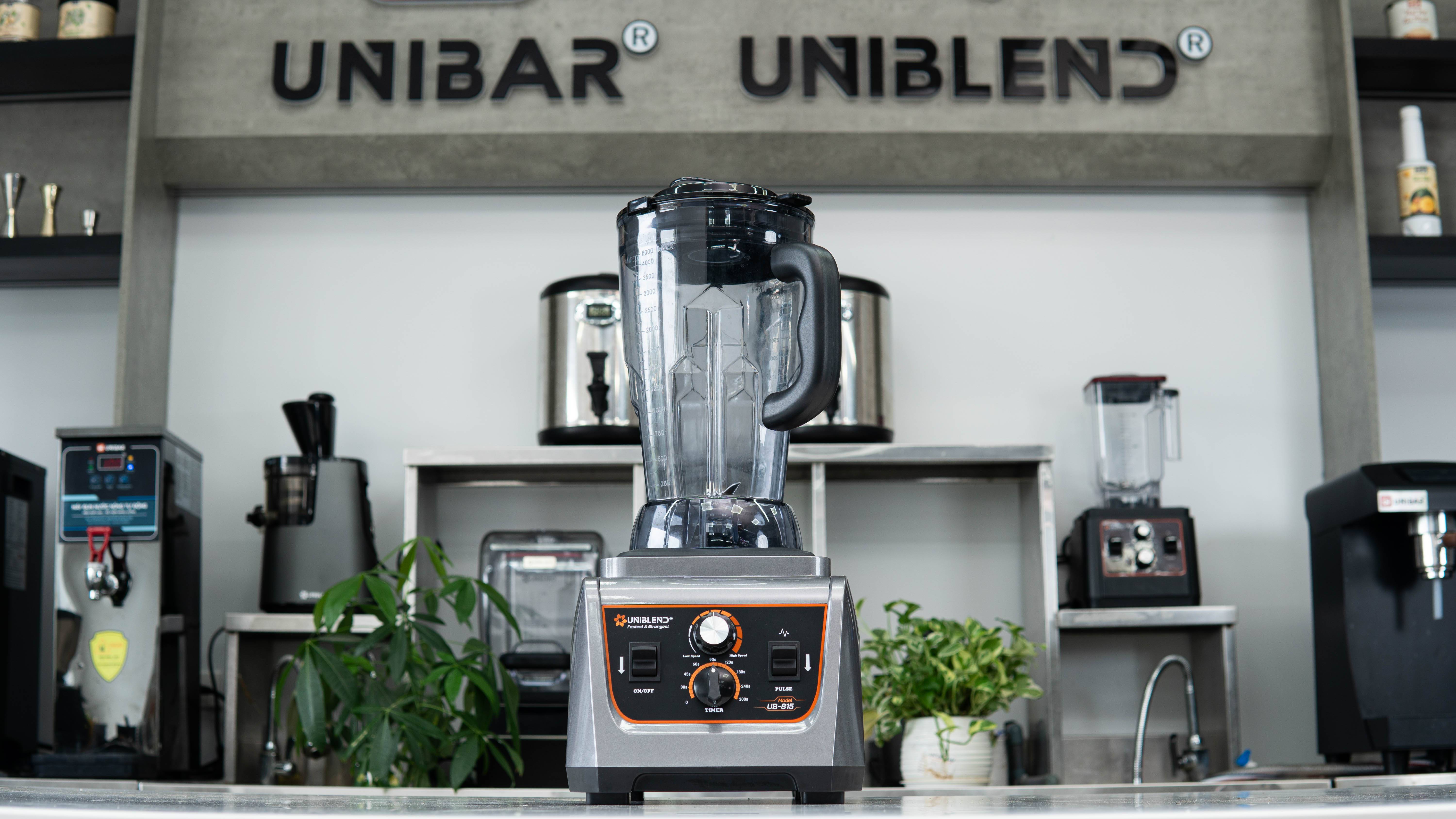 Máy xay công nghiệp Uniblend UB-815 cối 5 Lít, xay cực khỏe