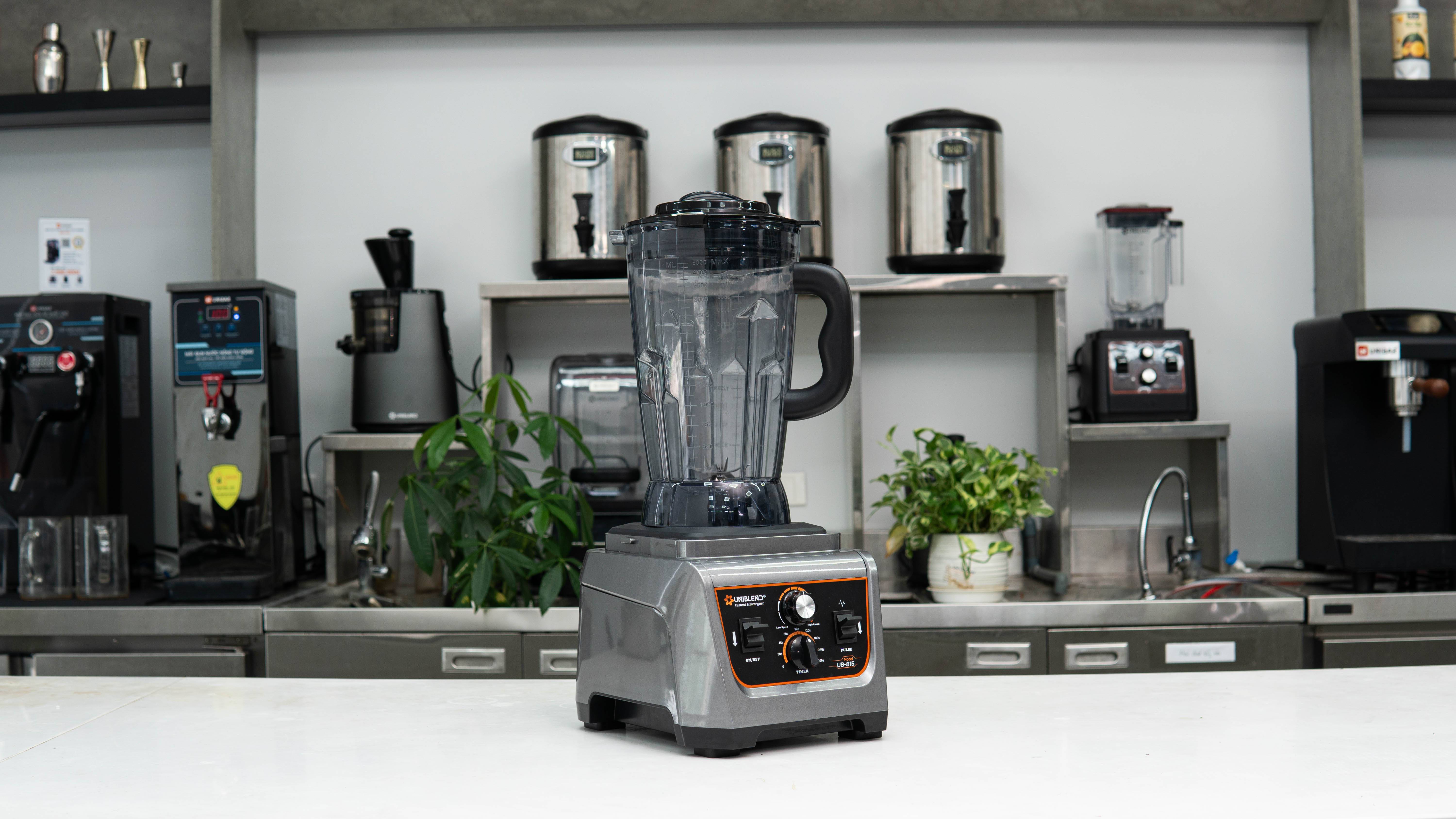 Máy xay công nghiệp Uniblend UB-815 cối 5 Lít, xay cực khỏe