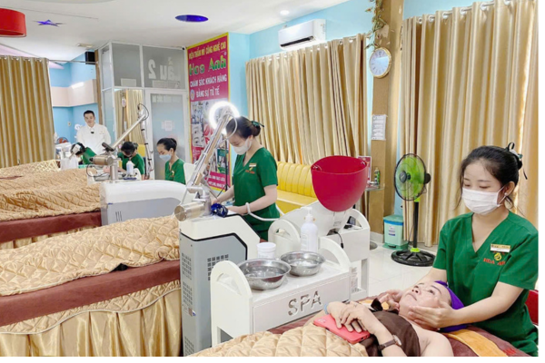 Khóa Học Chăm Sóc Da Chuyên Sâu – Bí Quyết Làm Đẹp Từ Gốc