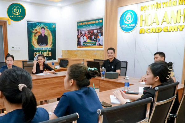 Khóa học Quản lý cảm xúc & Thái độ phục vụ trong ngành thẩm mỹ