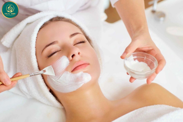 KHÓA HỌC CẤY TRẮNG DA MẶT – BÍ QUYẾT CHO LÀN DA RẠNG RỠ