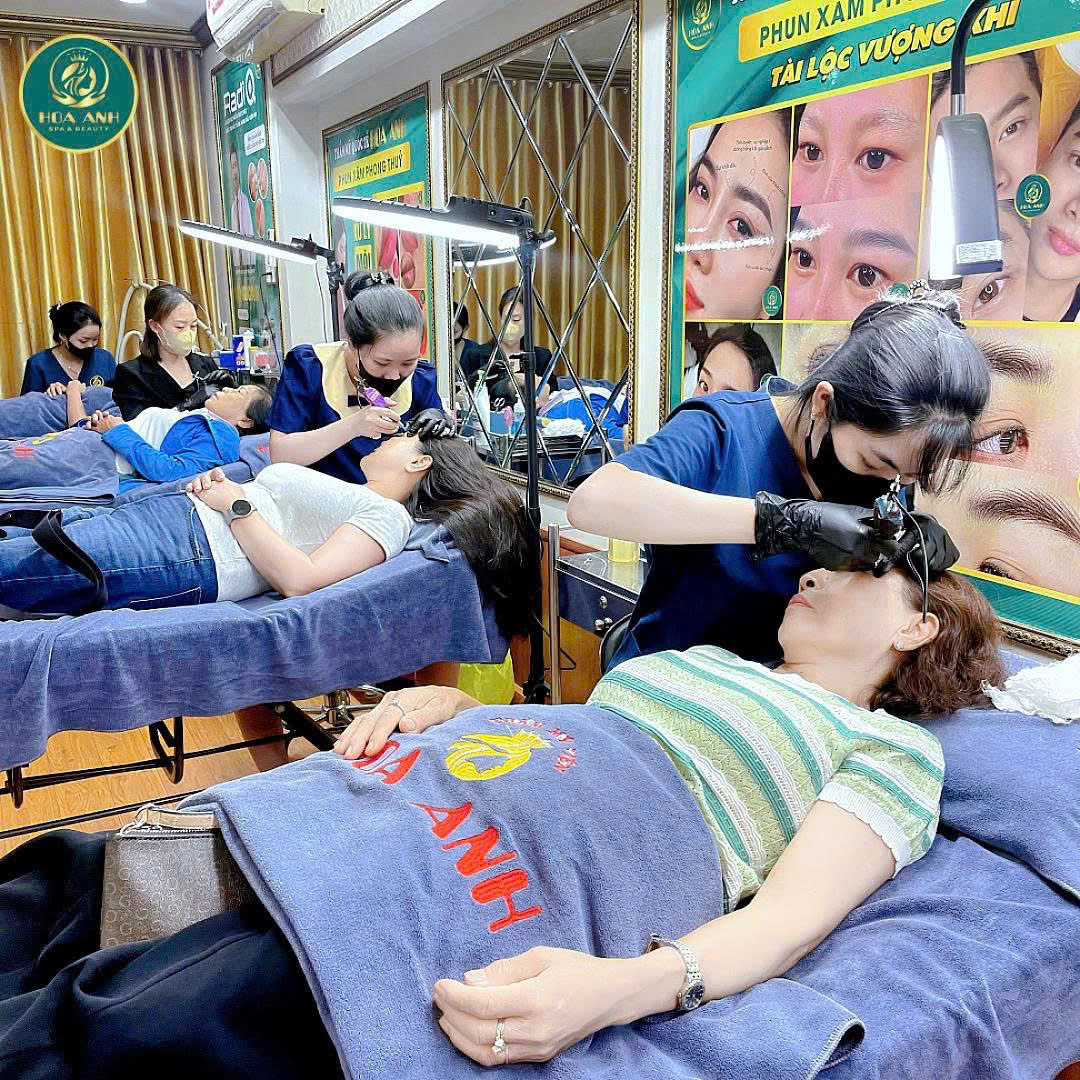 Khóa Học Phun Xăm Thẩm Mỹ – Bước Đệm Vững Chắc Cho Sự Nghiệp Làm Đẹp