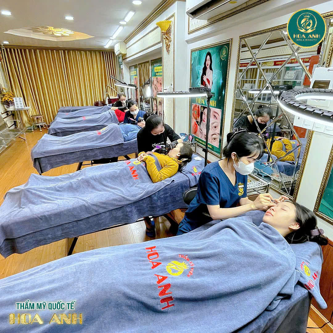 Khóa Học Phun Xăm Thẩm Mỹ – Bước Khởi Đầu Cho Sự Nghiệp Làm Đẹp Chuyên Nghiệp