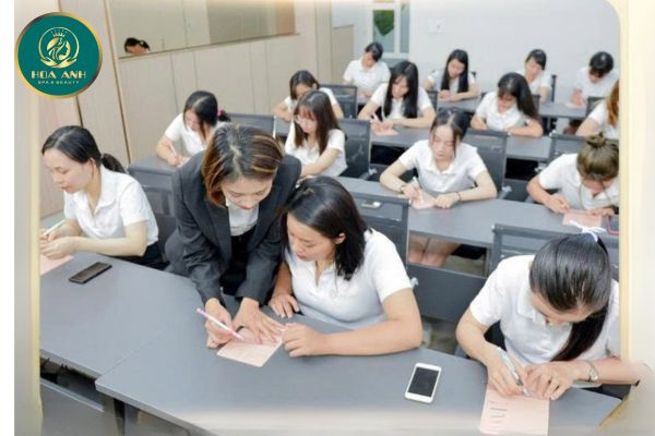 Khóa Học Xóa – Sửa Mày, Mí, Môi Chuyên Nghiệp – Giải Pháp An Toàn Cho Người Mới Bắt Đầu