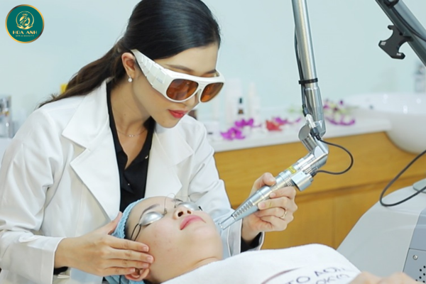 KHÓA HỌC ĐIỀU TRỊ SẸO RỖ – GIẢI PHÁP TÁI SINH LÀN DA HOÀN HẢO