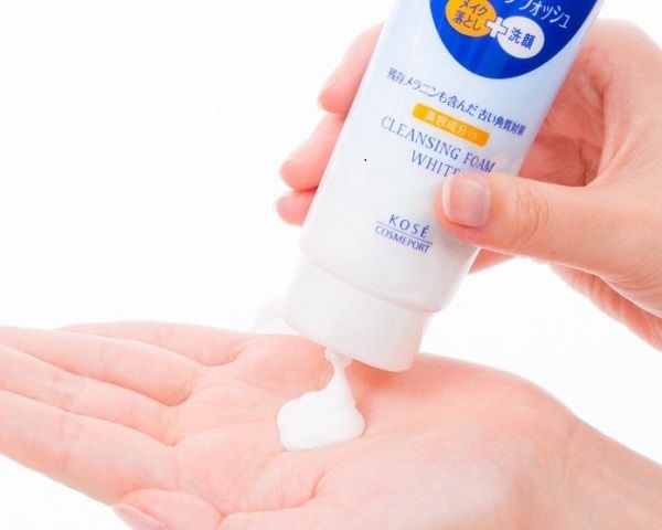 SRM sữa rửa mặt Kose Trắng