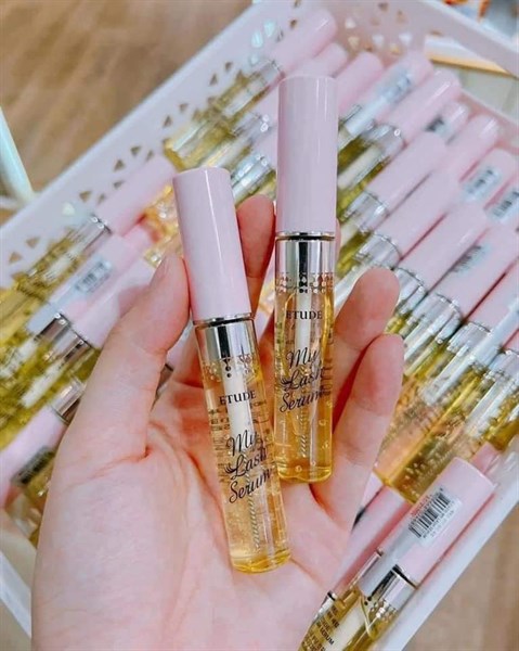 Dưỡng mi Etude