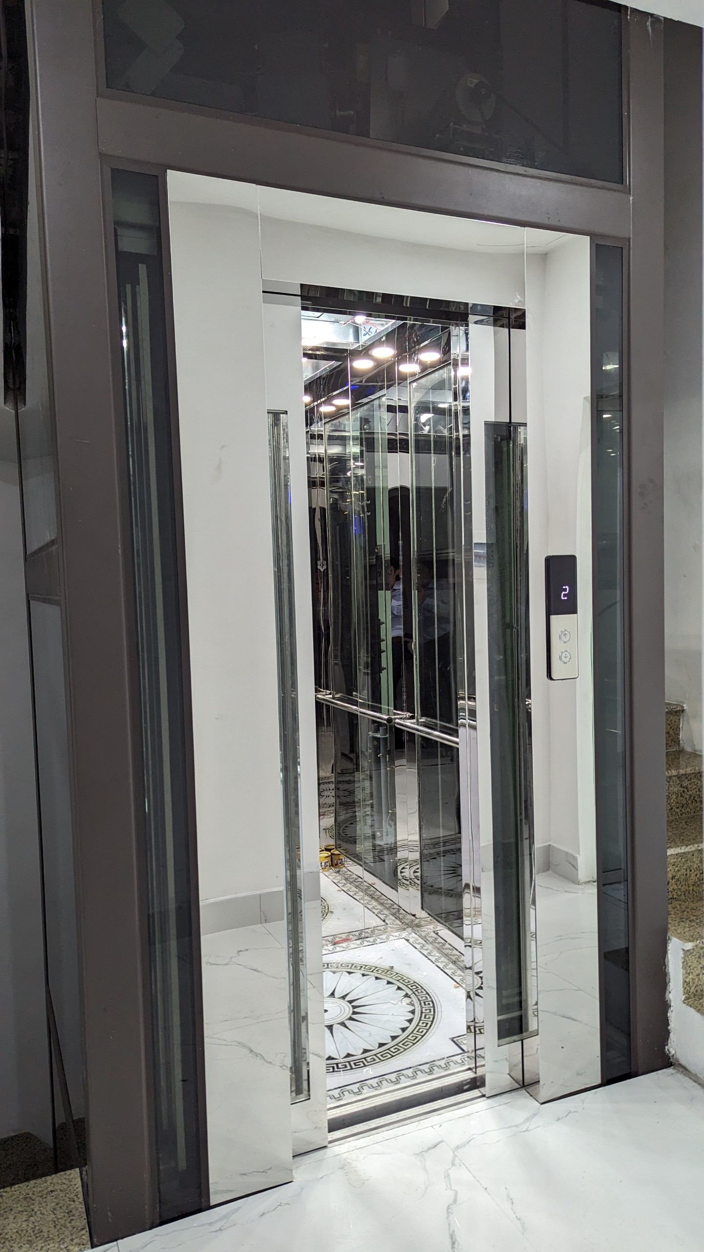 Thang máy liền kề a Hải-Geleximco khu A- Lê trọng Tấn- Hà Đông-Hà Nội