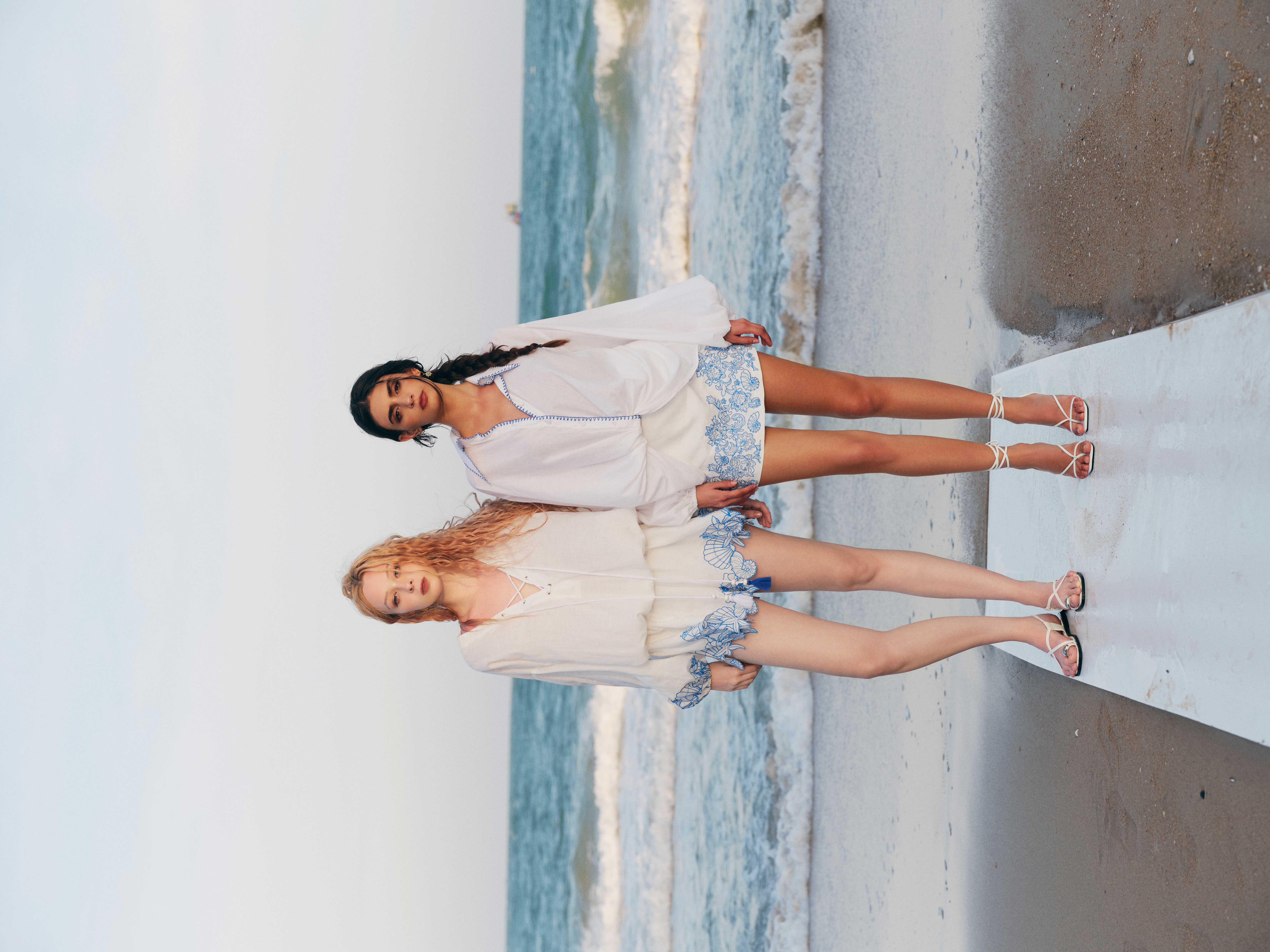 DRAPPED WHITE  LINEN SHIRT