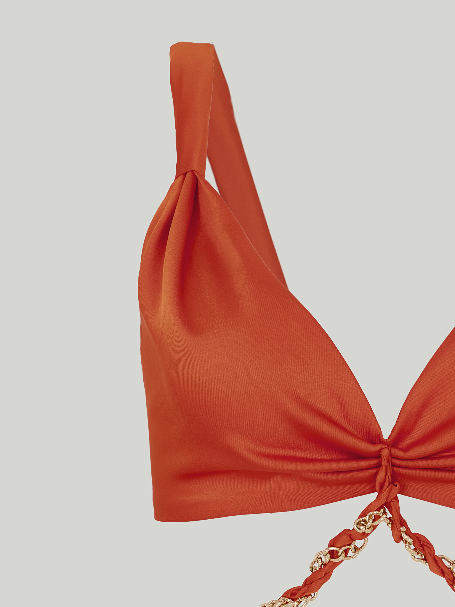 BRA TOP x HIGH SLIT SKIRT