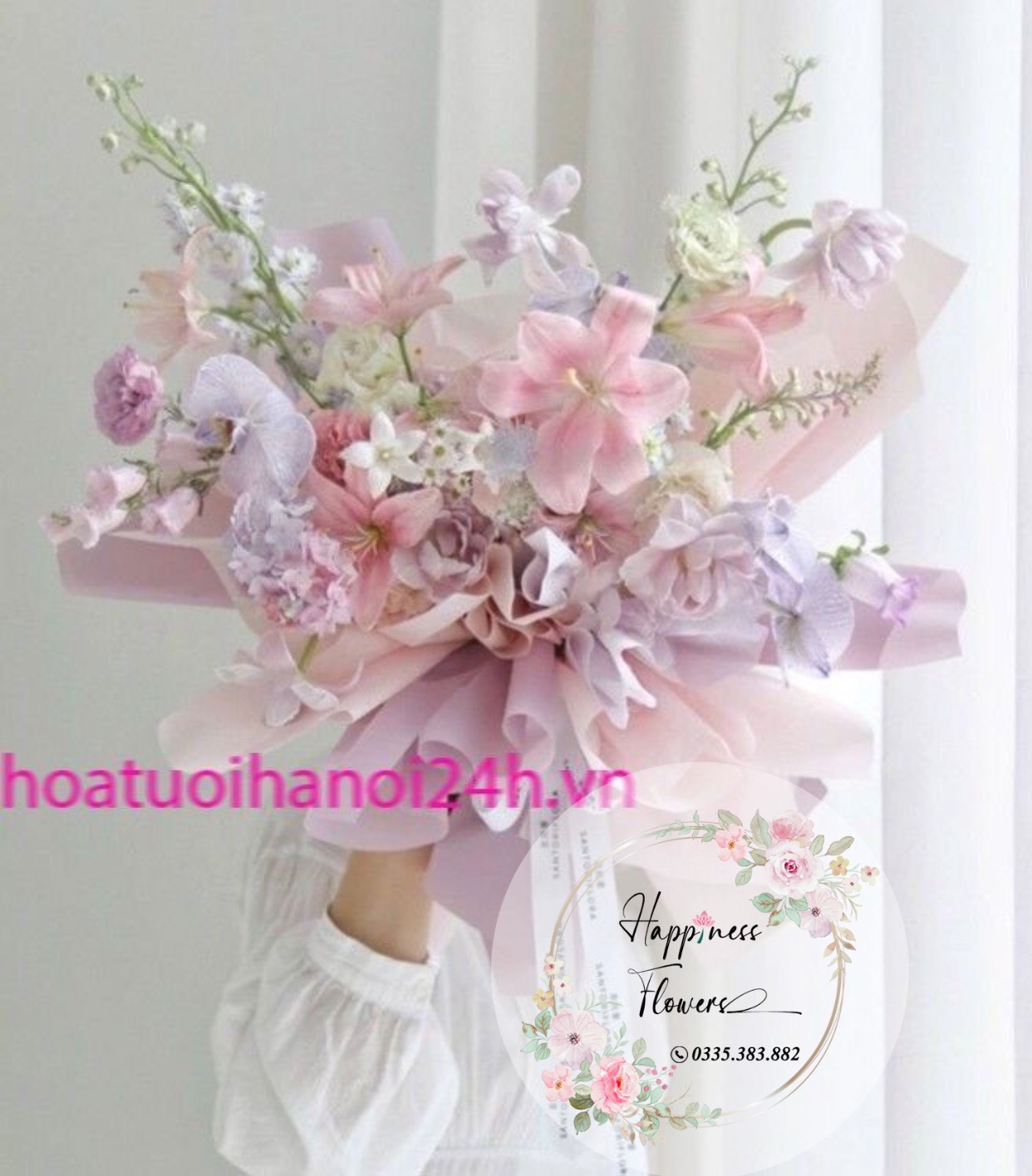 Bó hoa tặng người yêu tại Cầu Giấy