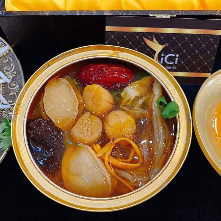 Bát trân uy uy ngự thiên