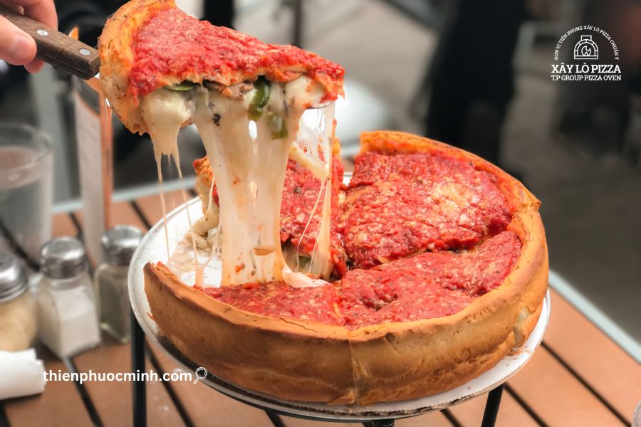 Phiên bản “deep dish pizza” của Chicago